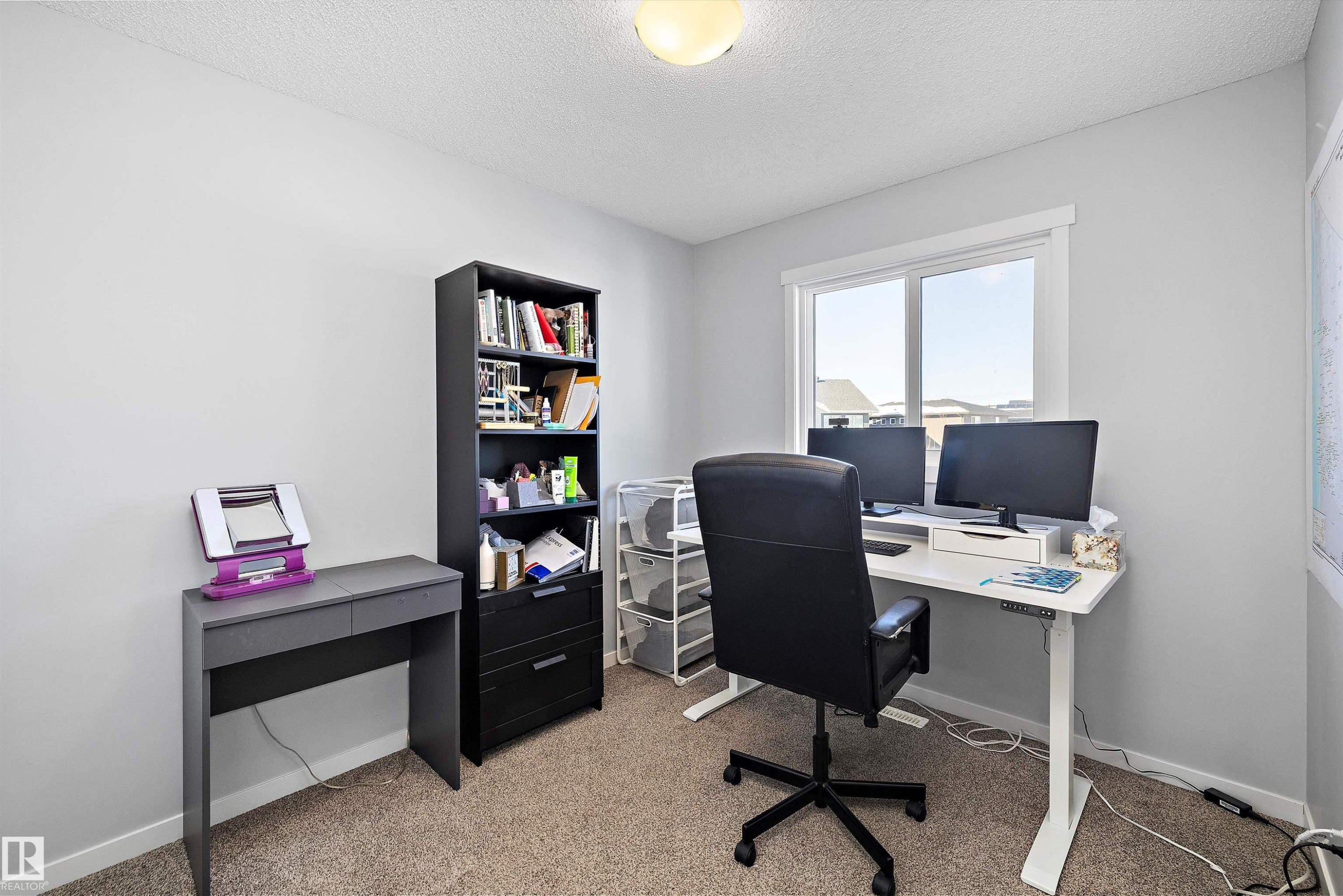 20106 27 Avenue, Edmonton, AB - Indoor Photo Showing Office