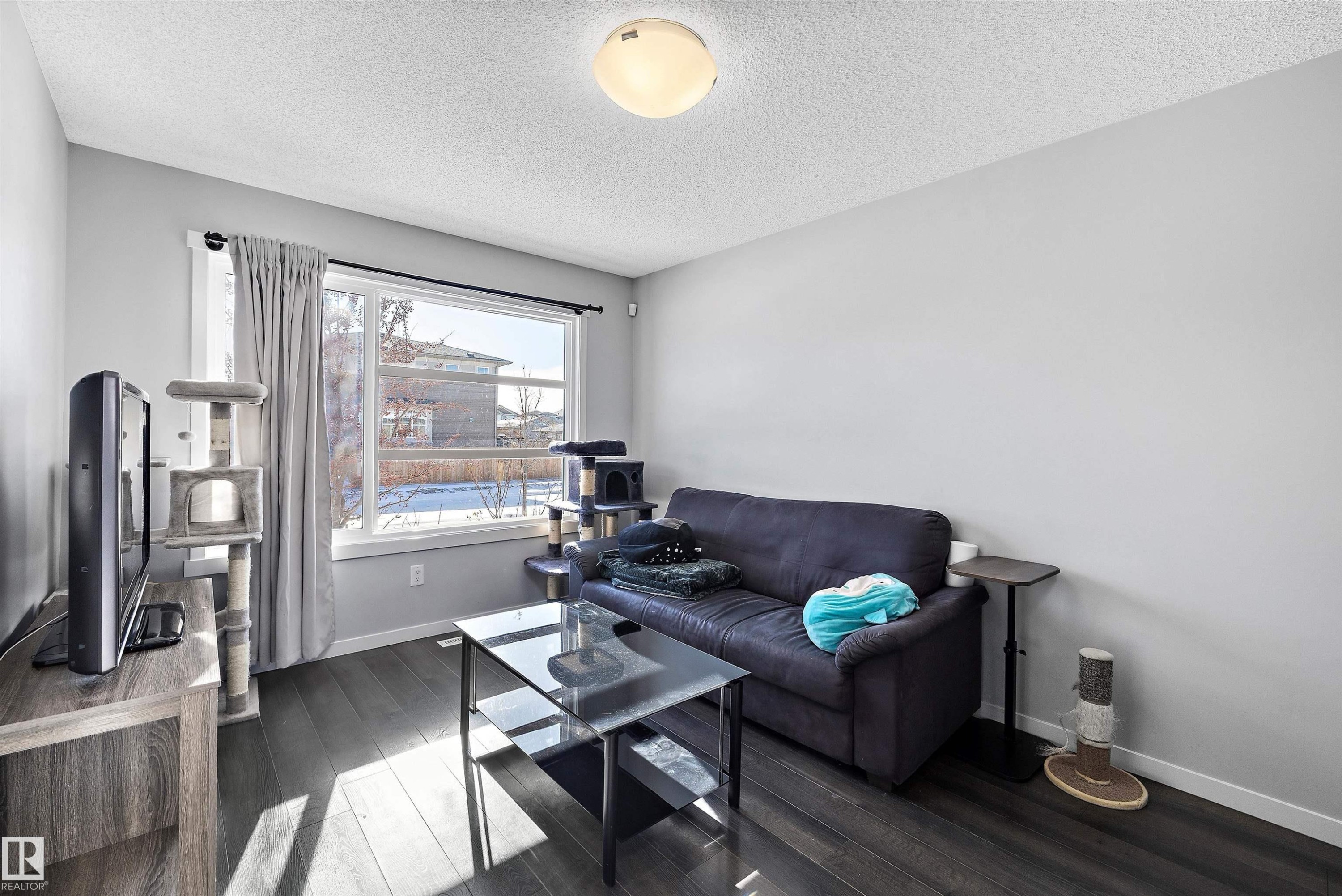 20106 27 Avenue, Edmonton, AB - Indoor