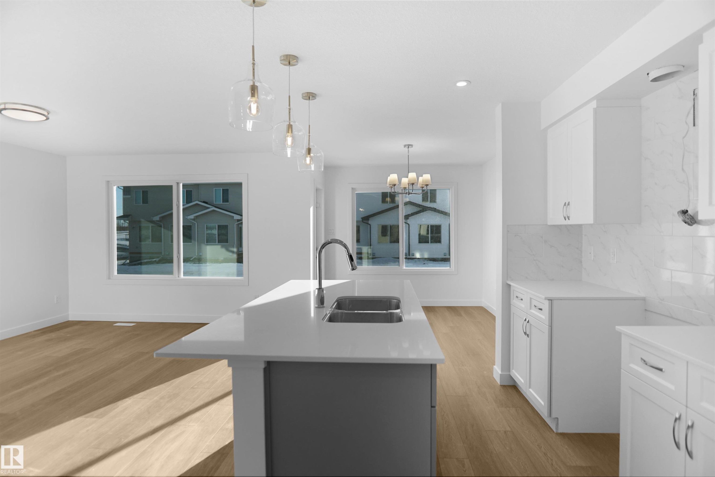 1178 South Creek Wynd, Stony Plain, AB - Indoor Photo Showing Kitchen With Double Sink