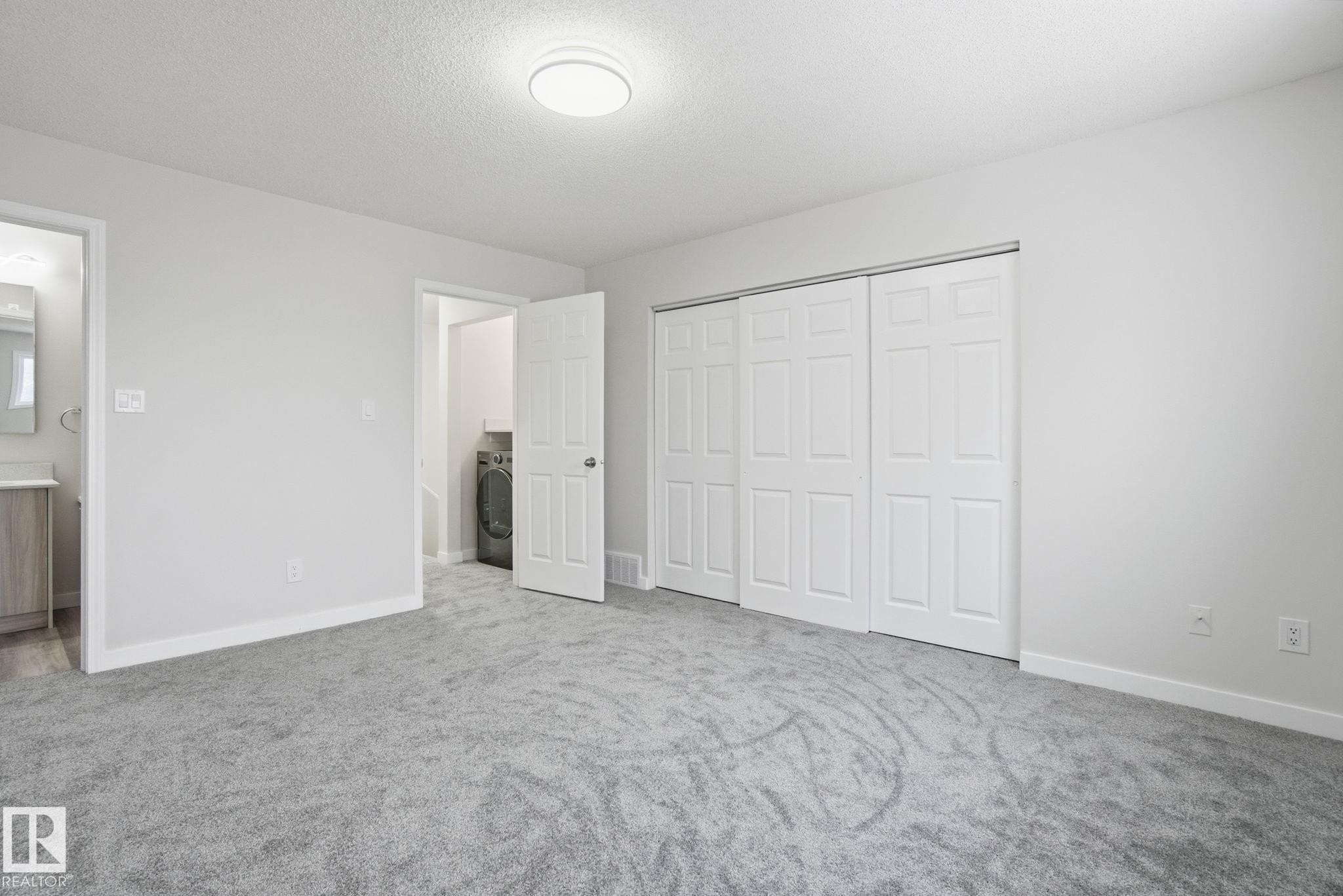 4035 38 Street, Edmonton, AB - Indoor Photo Showing Other Room