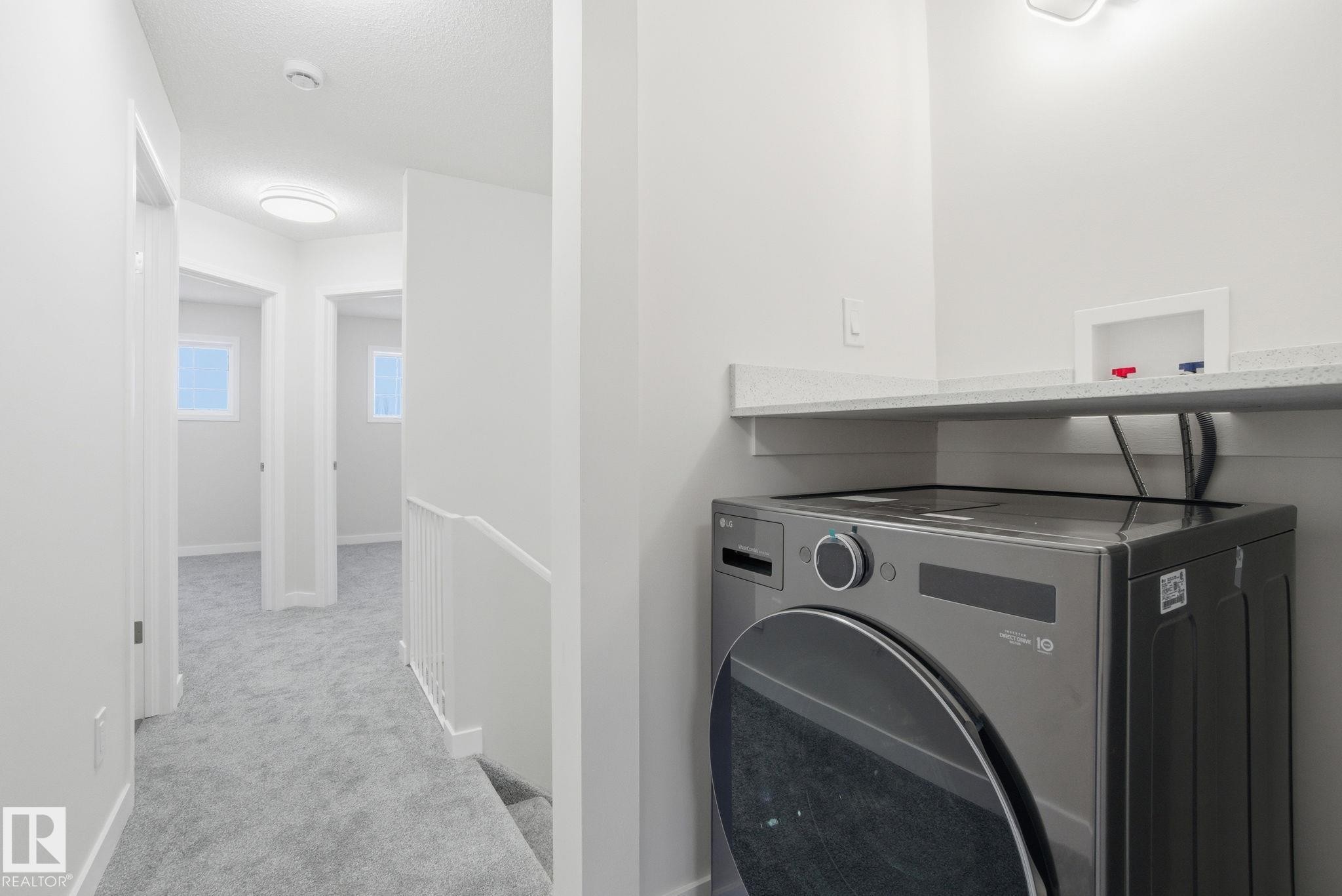 4035 38 Street, Edmonton, AB - Indoor Photo Showing Laundry Room
