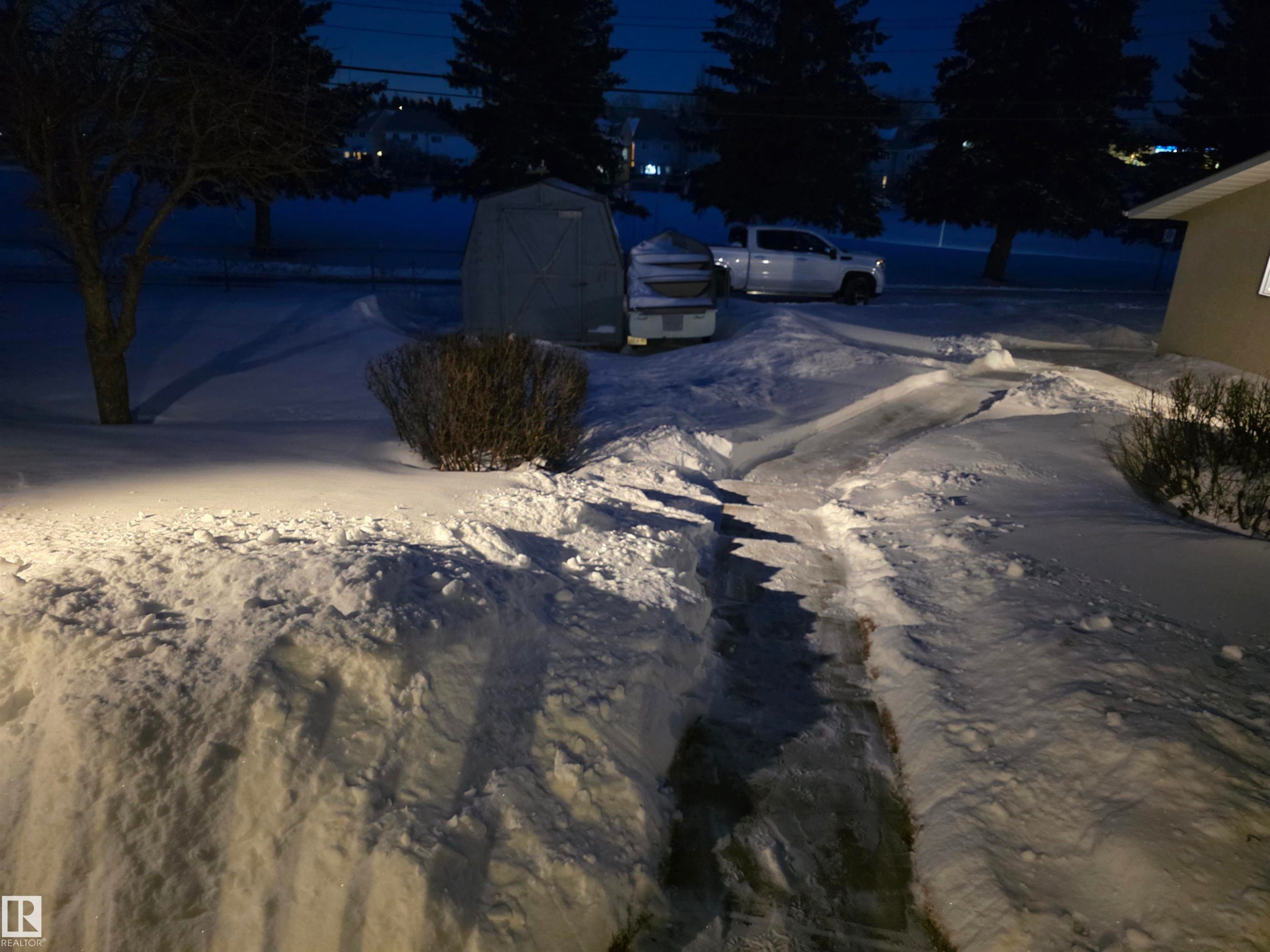 Exterior view - 4400 45 Avenue, Stony Plain, AB - Outdoor With View