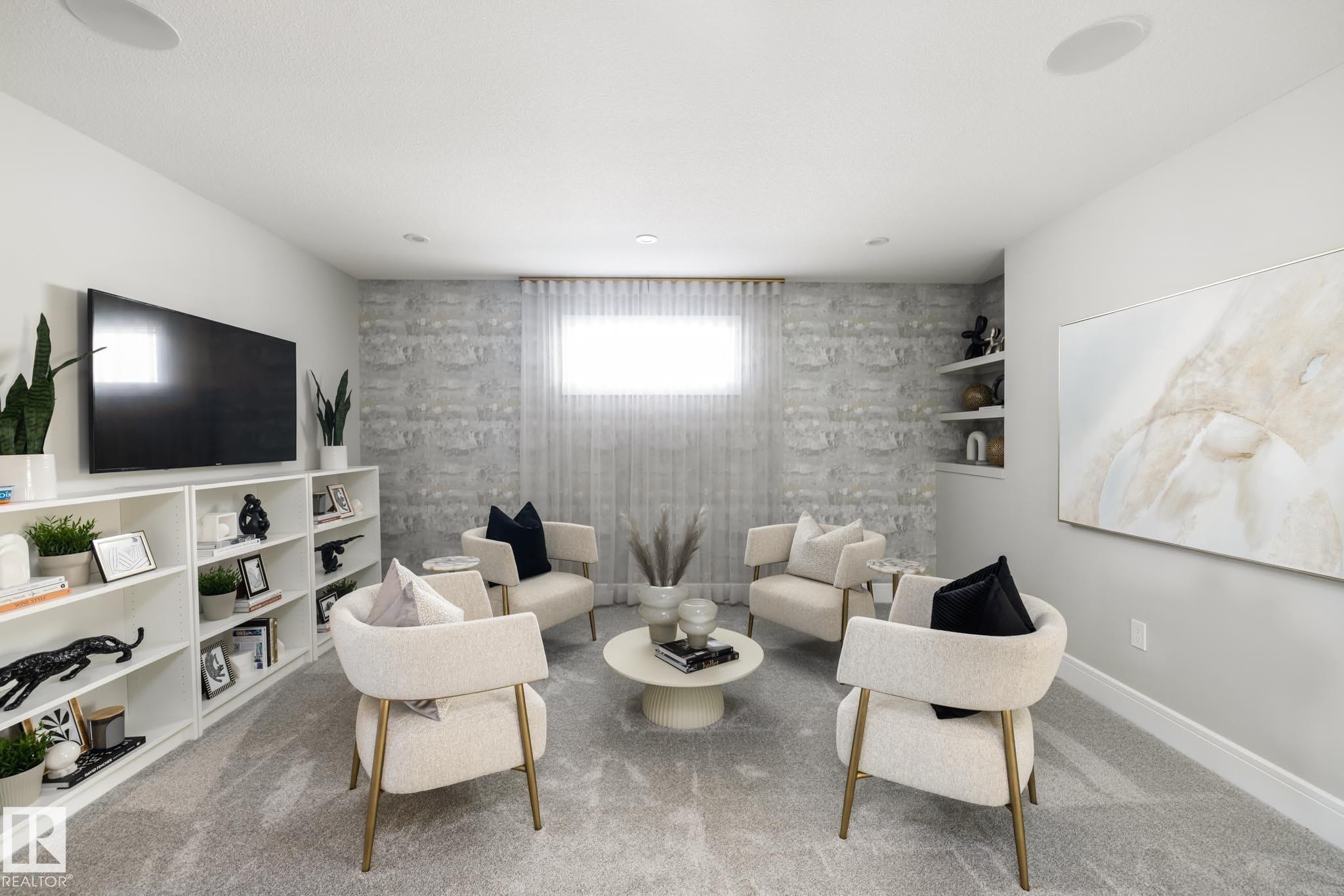 17427 7 Street, Edmonton, AB - Indoor Photo Showing Living Room