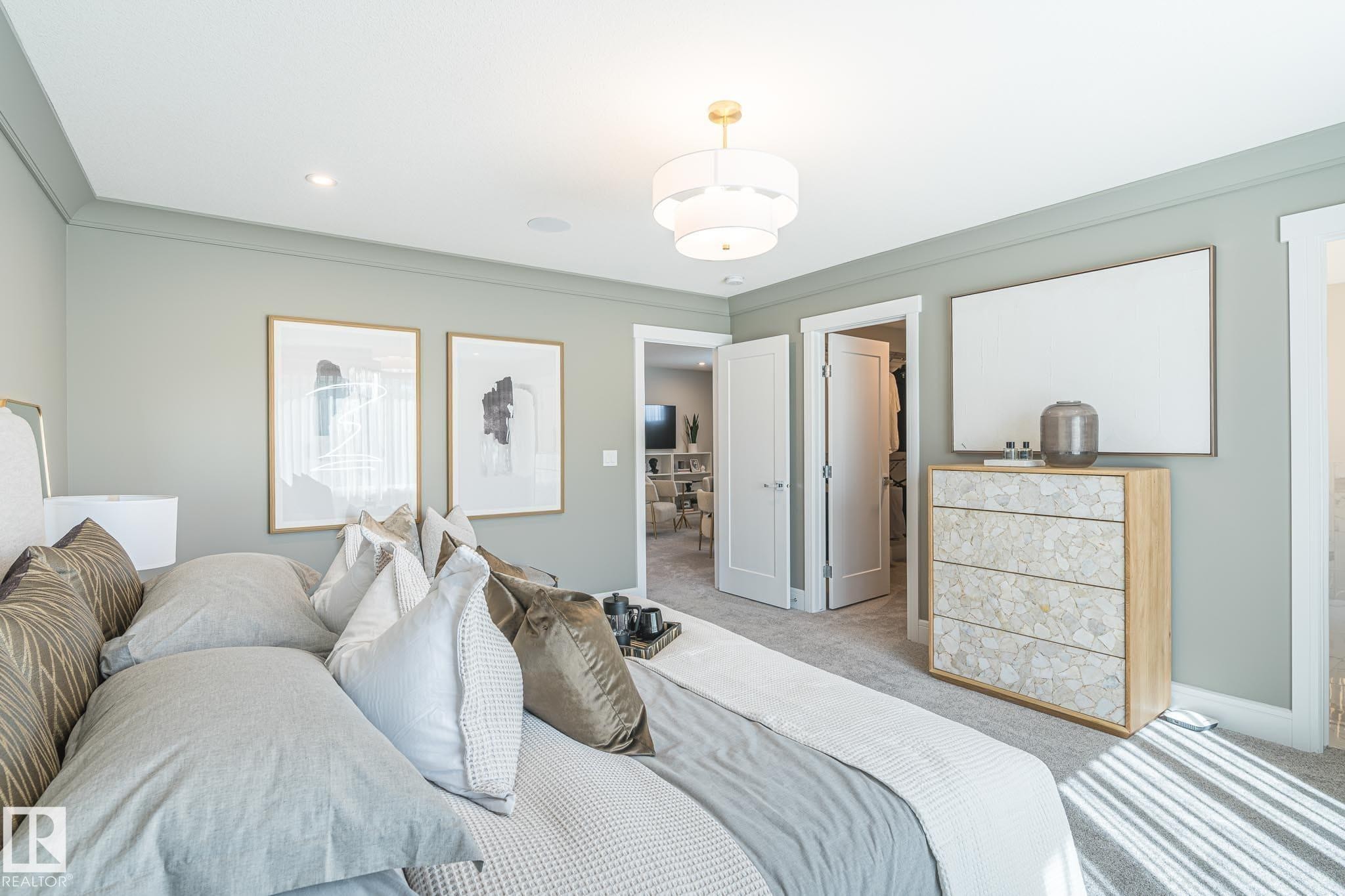 17427 7 Street, Edmonton, AB - Indoor Photo Showing Bedroom