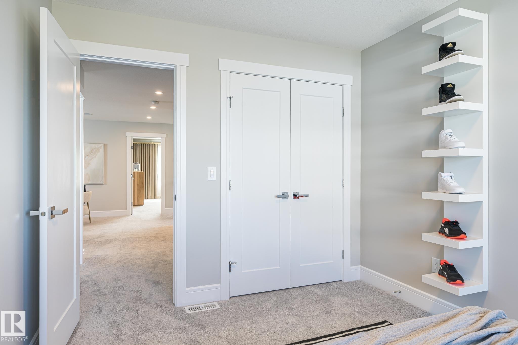 17427 7 Street, Edmonton, AB - Indoor