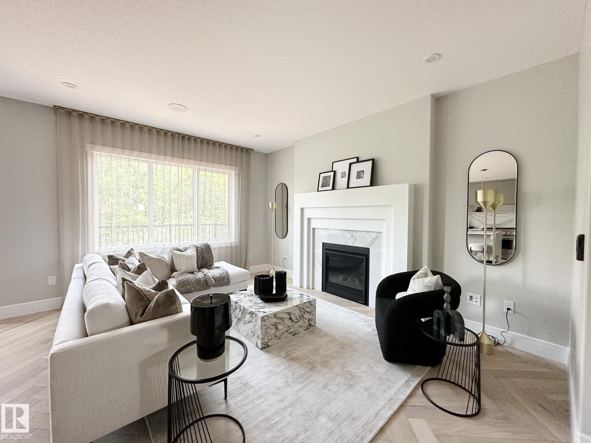 17427 7 Street, Edmonton, AB - Indoor Photo Showing Living Room With Fireplace