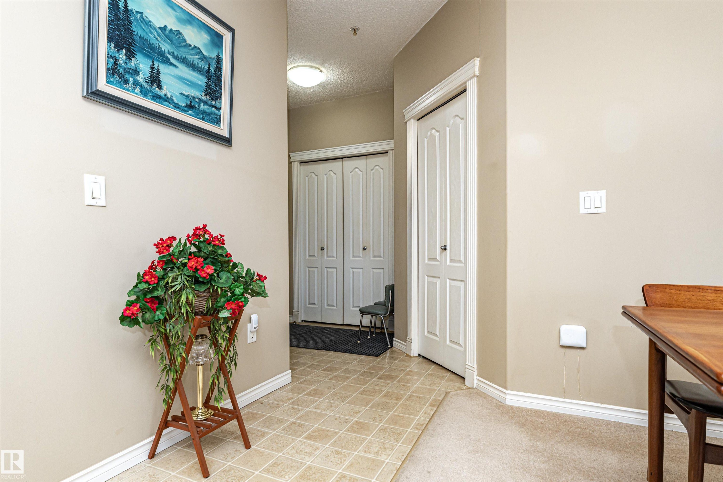 227 16807 100 Avenue, Edmonton, AB - Indoor Photo Showing Other Room