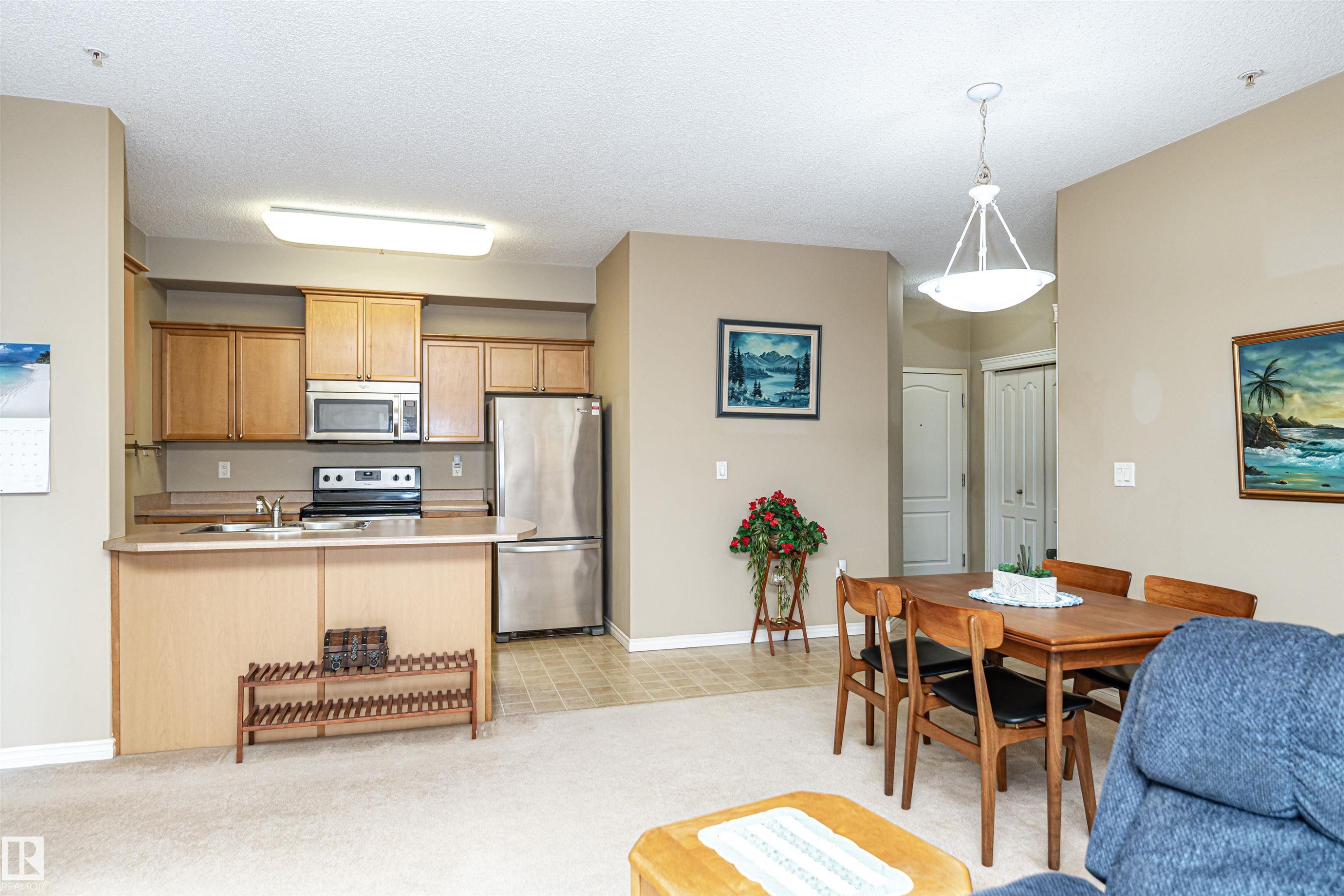 227 16807 100 Avenue, Edmonton, AB - Indoor