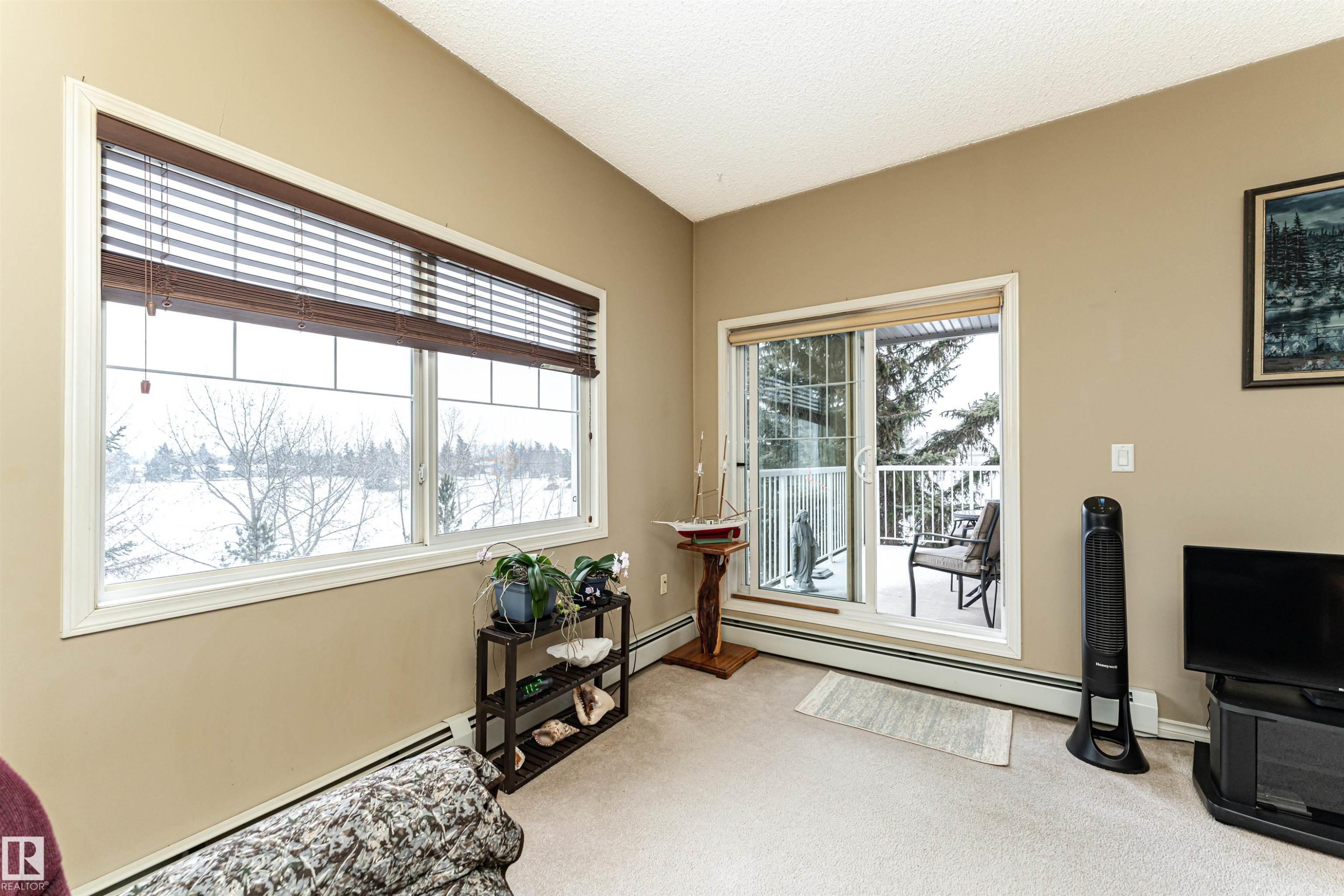 227 16807 100 Avenue, Edmonton, AB - Indoor Photo Showing Other Room