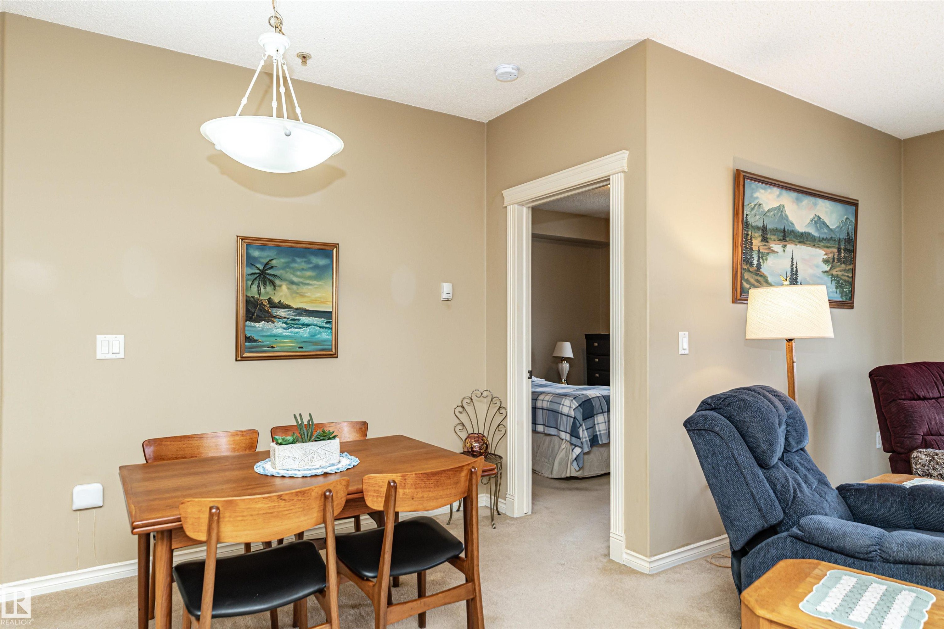 227 16807 100 Avenue, Edmonton, AB - Indoor Photo Showing Dining Room