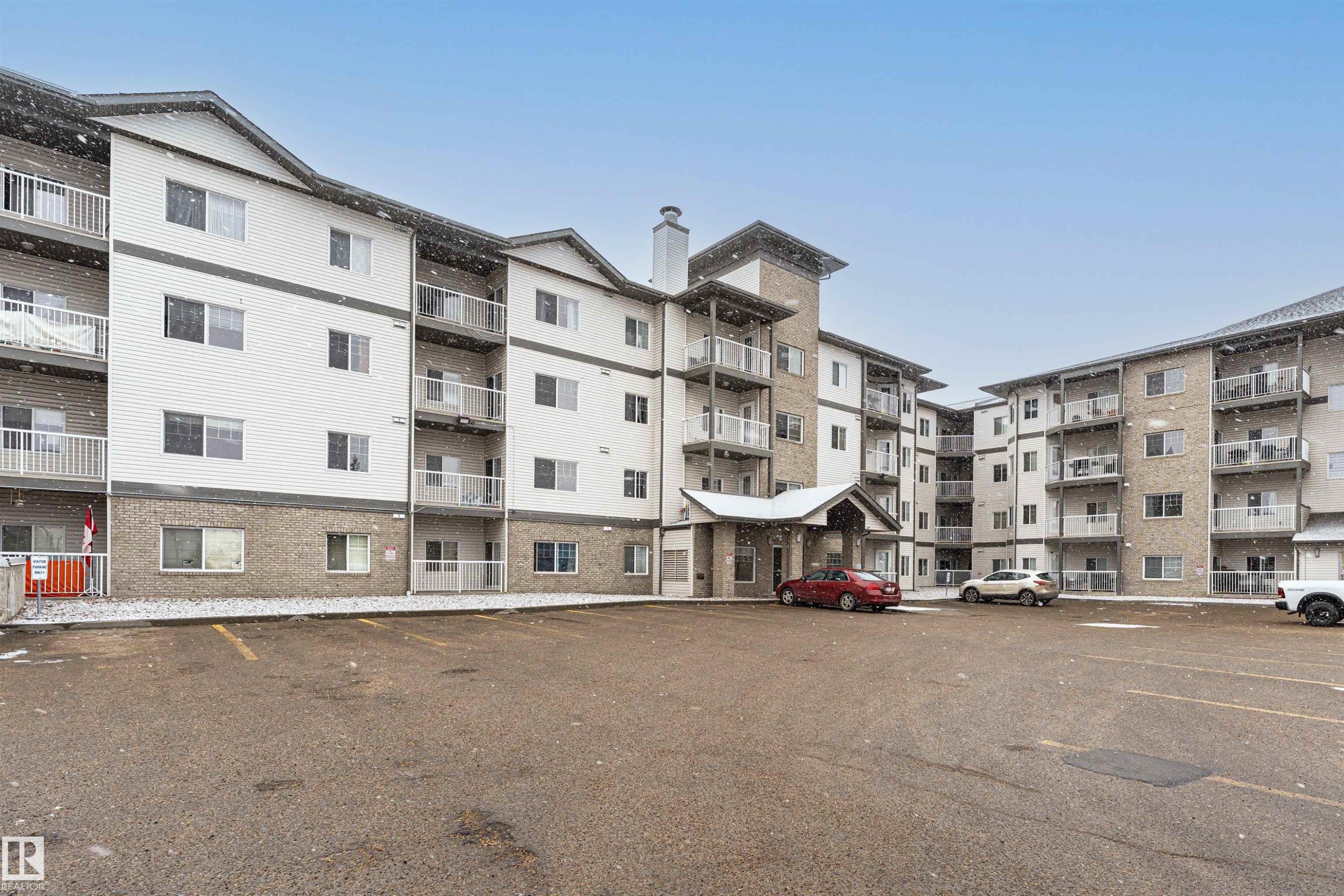 227 16807 100 Avenue, Edmonton, AB - Outdoor With Facade