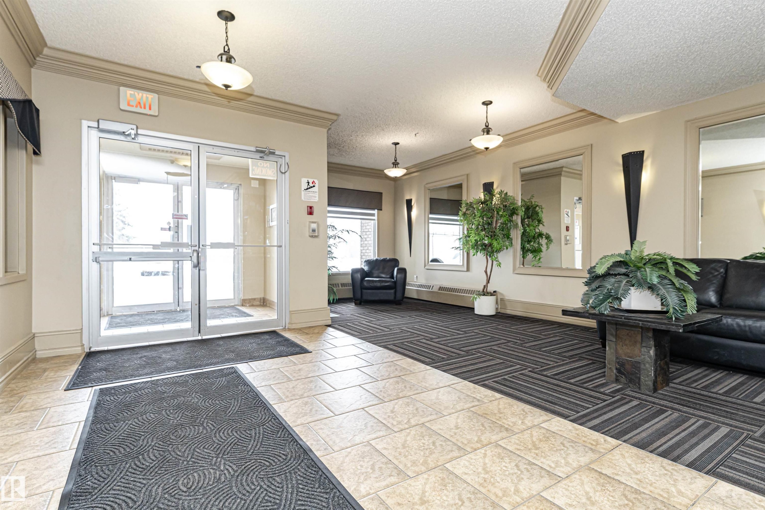 227 16807 100 Avenue, Edmonton, AB - Indoor Photo Showing Other Room