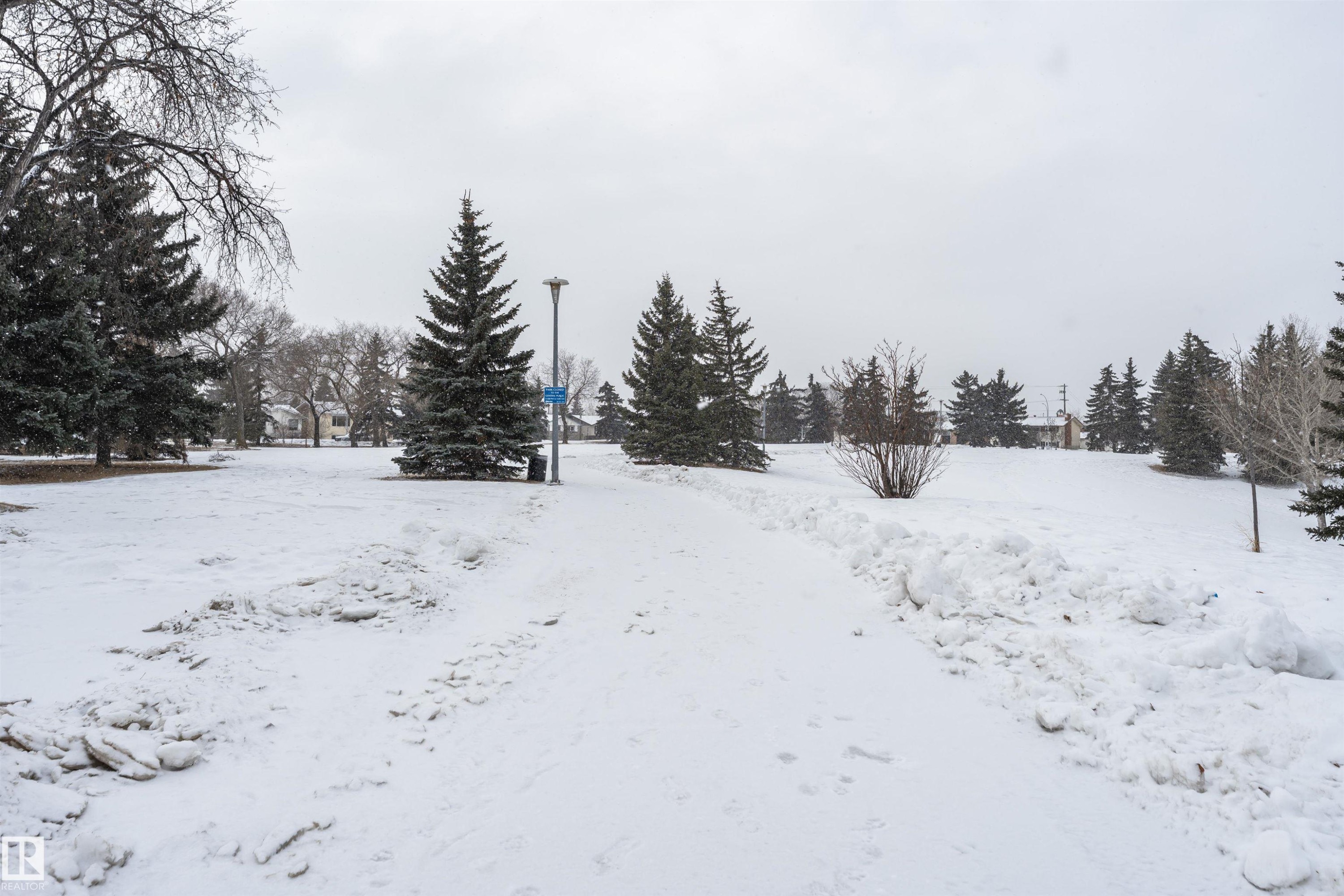 227 16807 100 Avenue, Edmonton, AB - Outdoor With View