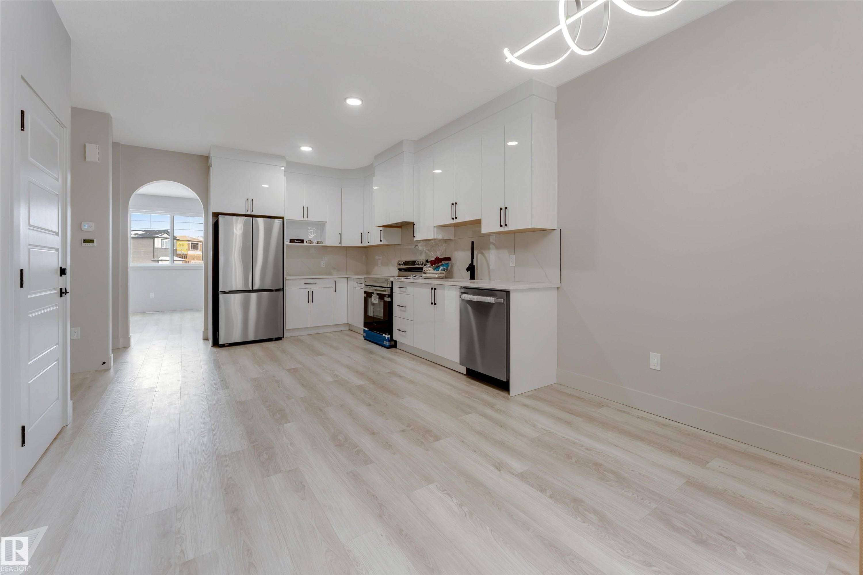4371 37 Street, Beaumont, AB - Indoor Photo Showing Kitchen