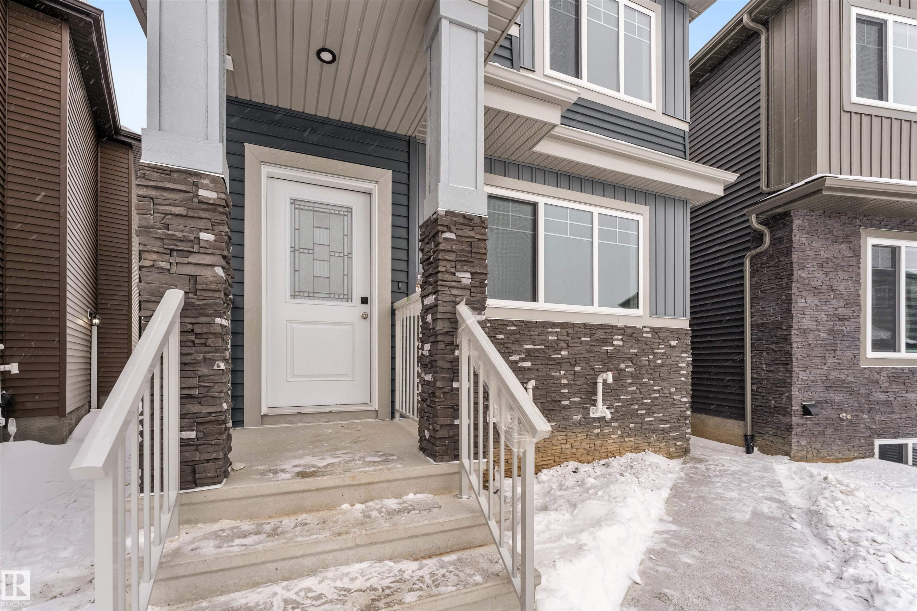 4371 37 Street, Beaumont, AB - Outdoor