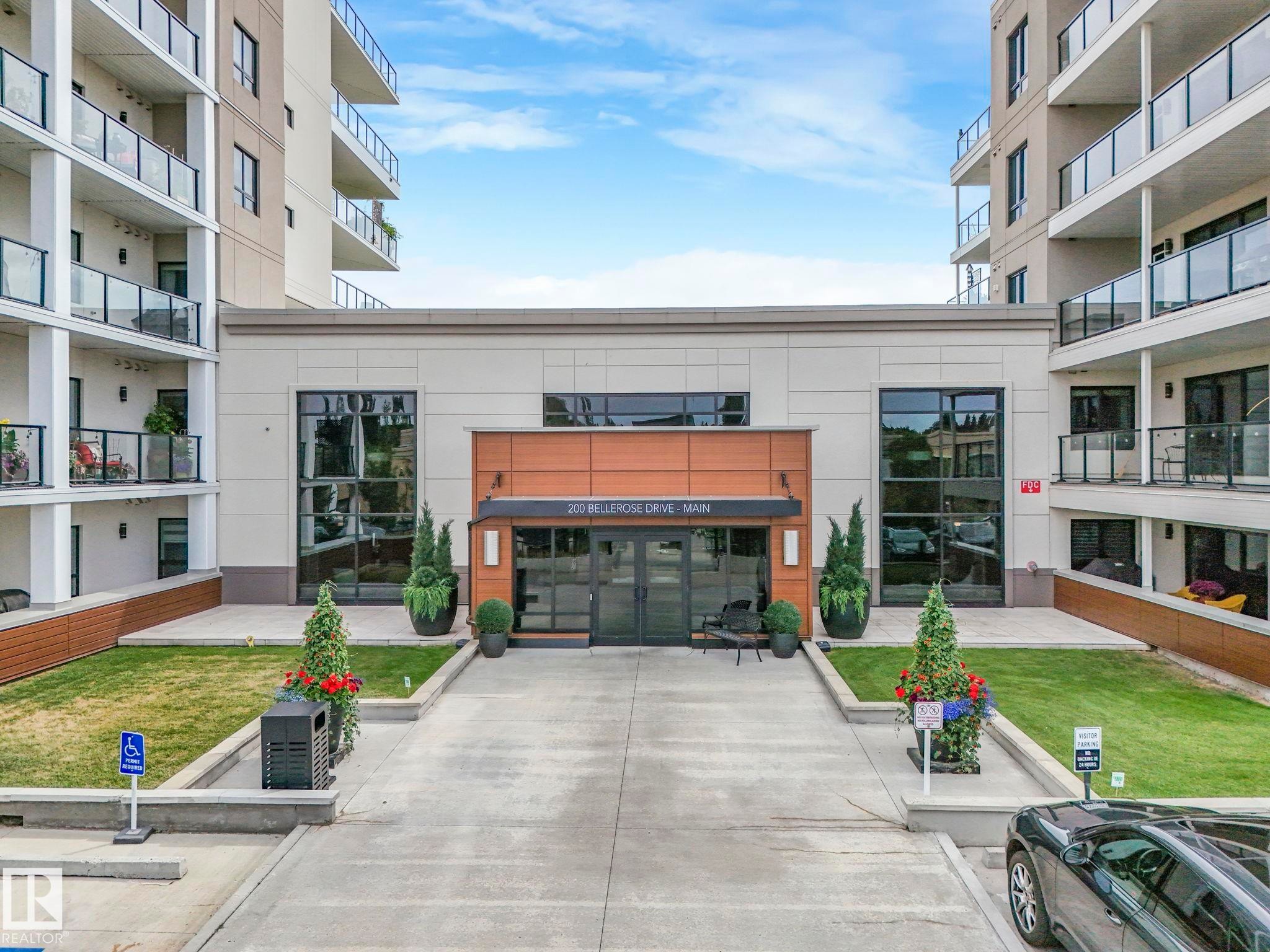 814 200 Bellerose Drive, St. Albert, AB - Outdoor With Balcony