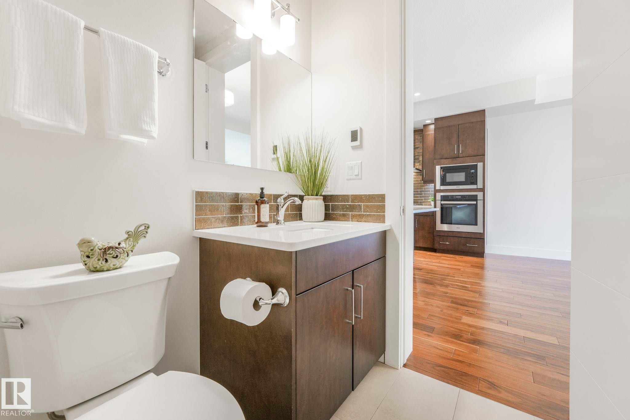 814 200 Bellerose Drive, St. Albert, AB - Indoor Photo Showing Bathroom