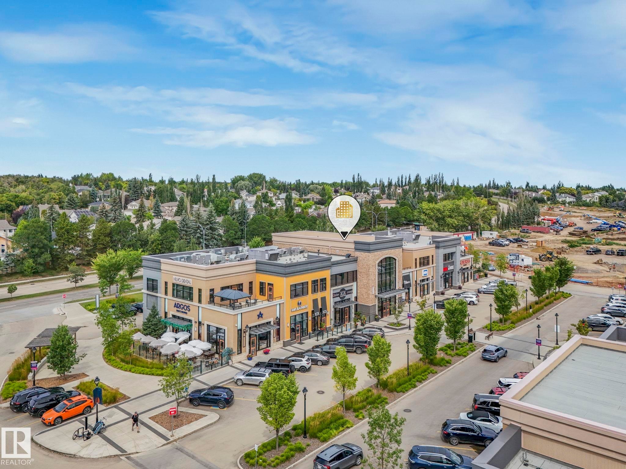 Find great restaurants and shops galore. - 814 200 Bellerose Drive, St. Albert, AB - Outdoor With View