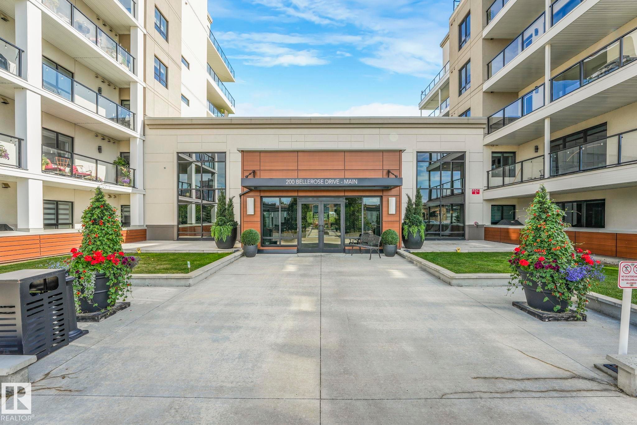 814 200 Bellerose Drive, St. Albert, AB - Outdoor With Balcony