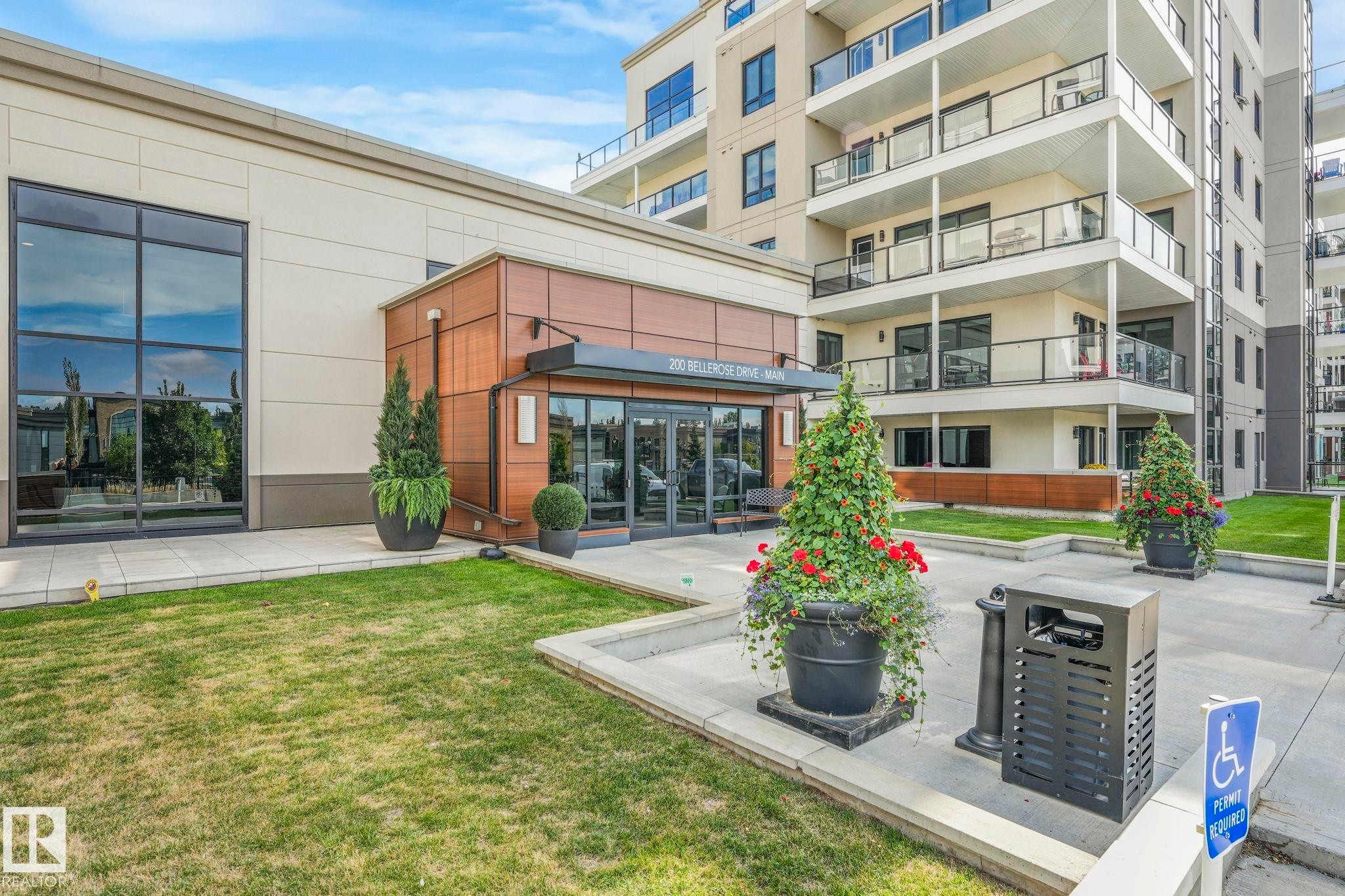 814 200 Bellerose Drive, St. Albert, AB - Outdoor With Balcony