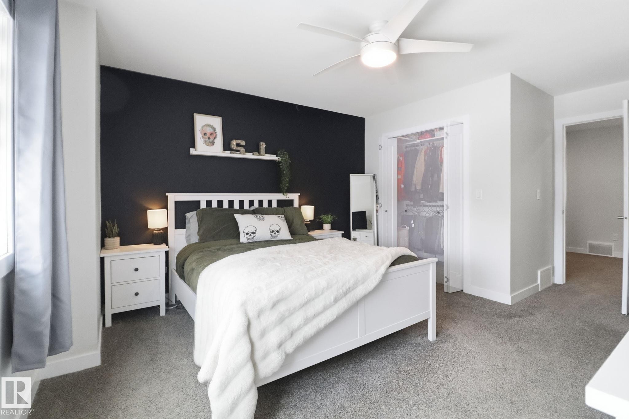 5108 Lark Crescent Nw, Edmonton, AB - Indoor Photo Showing Bedroom