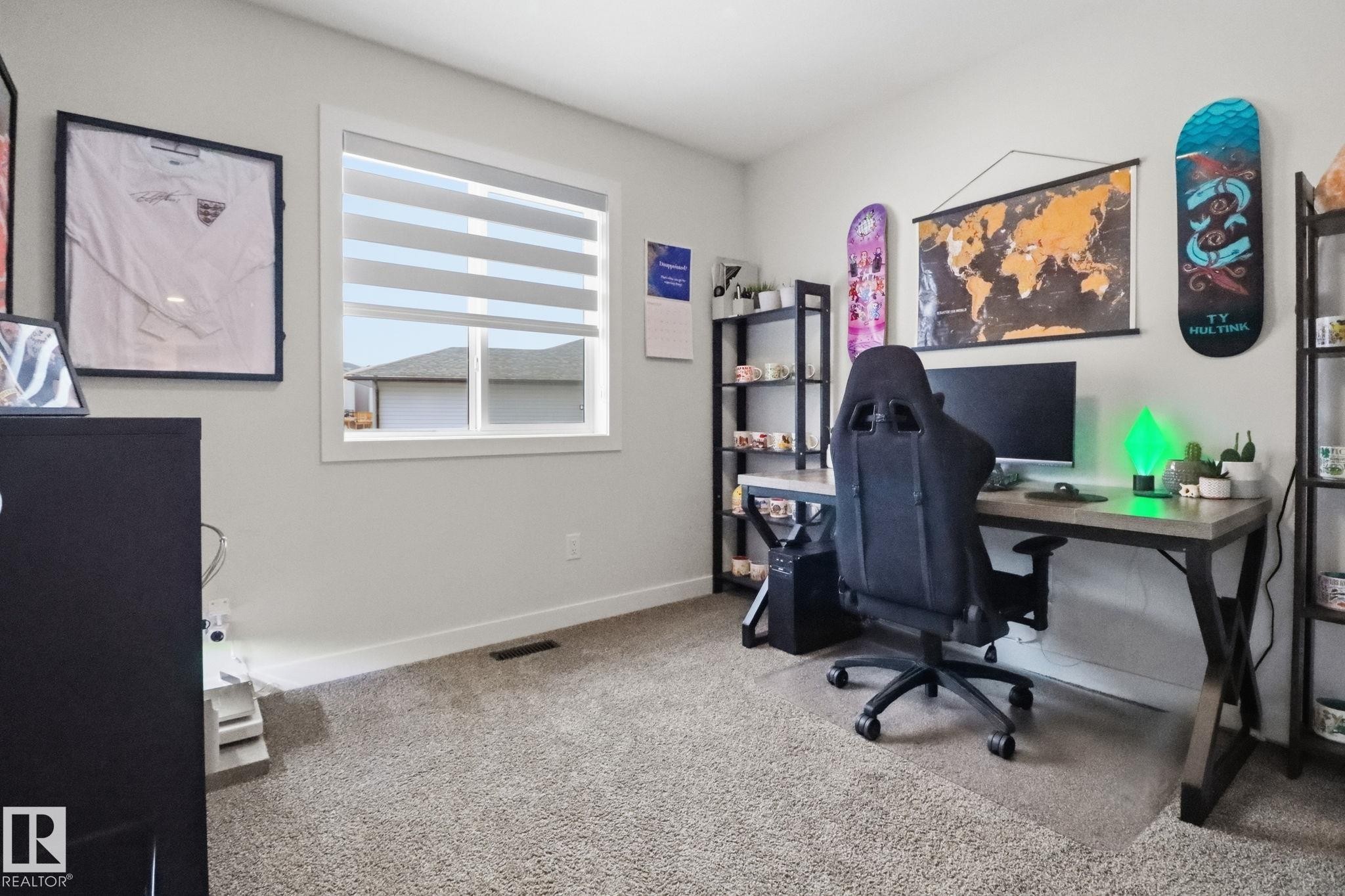 5108 Lark Crescent Nw, Edmonton, AB - Indoor Photo Showing Office