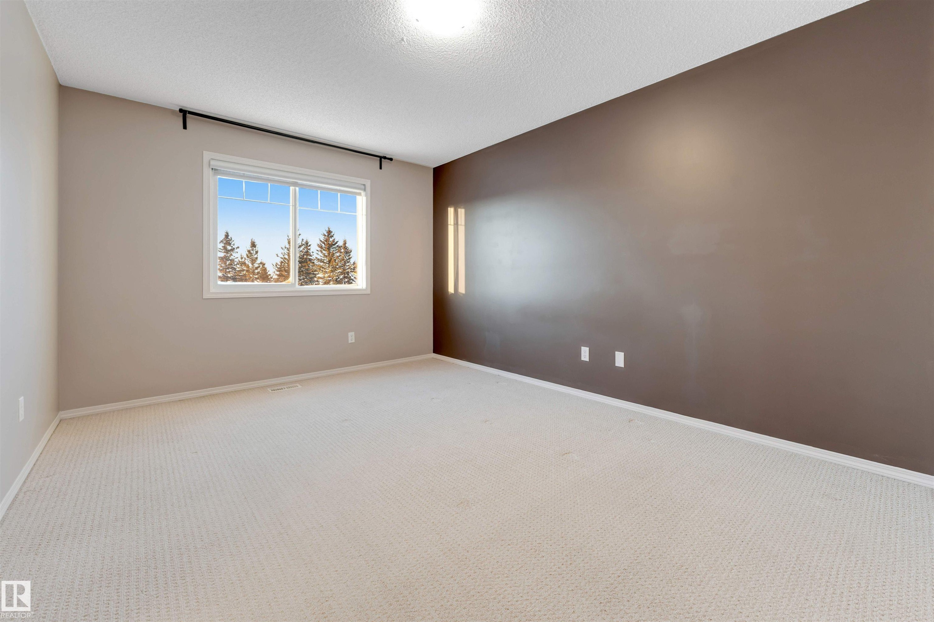 1625 Melrose Place, Edmonton, AB - Indoor Photo Showing Other Room