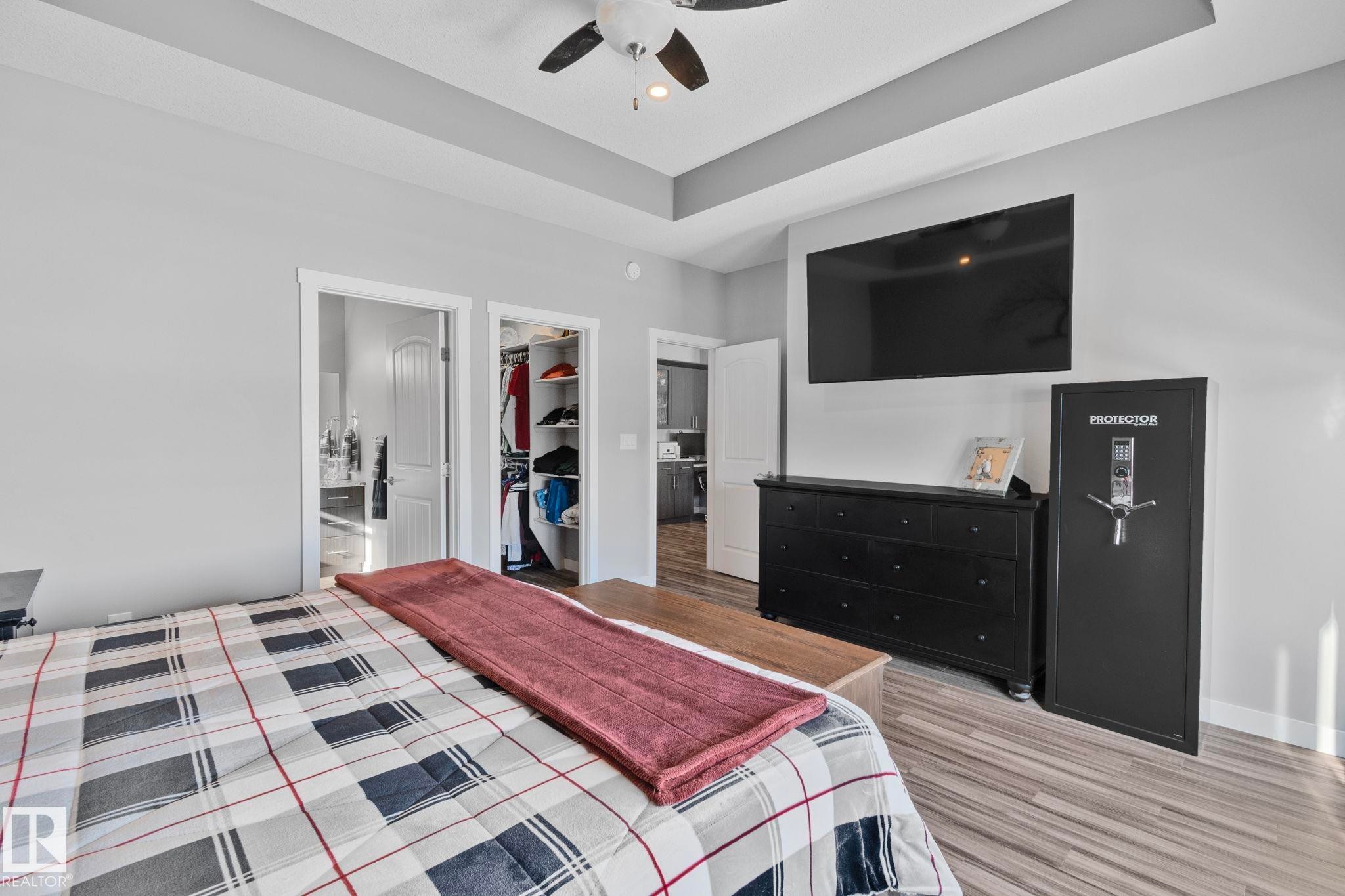 105 Houle Drive, Morinville, AB - Indoor Photo Showing Bedroom