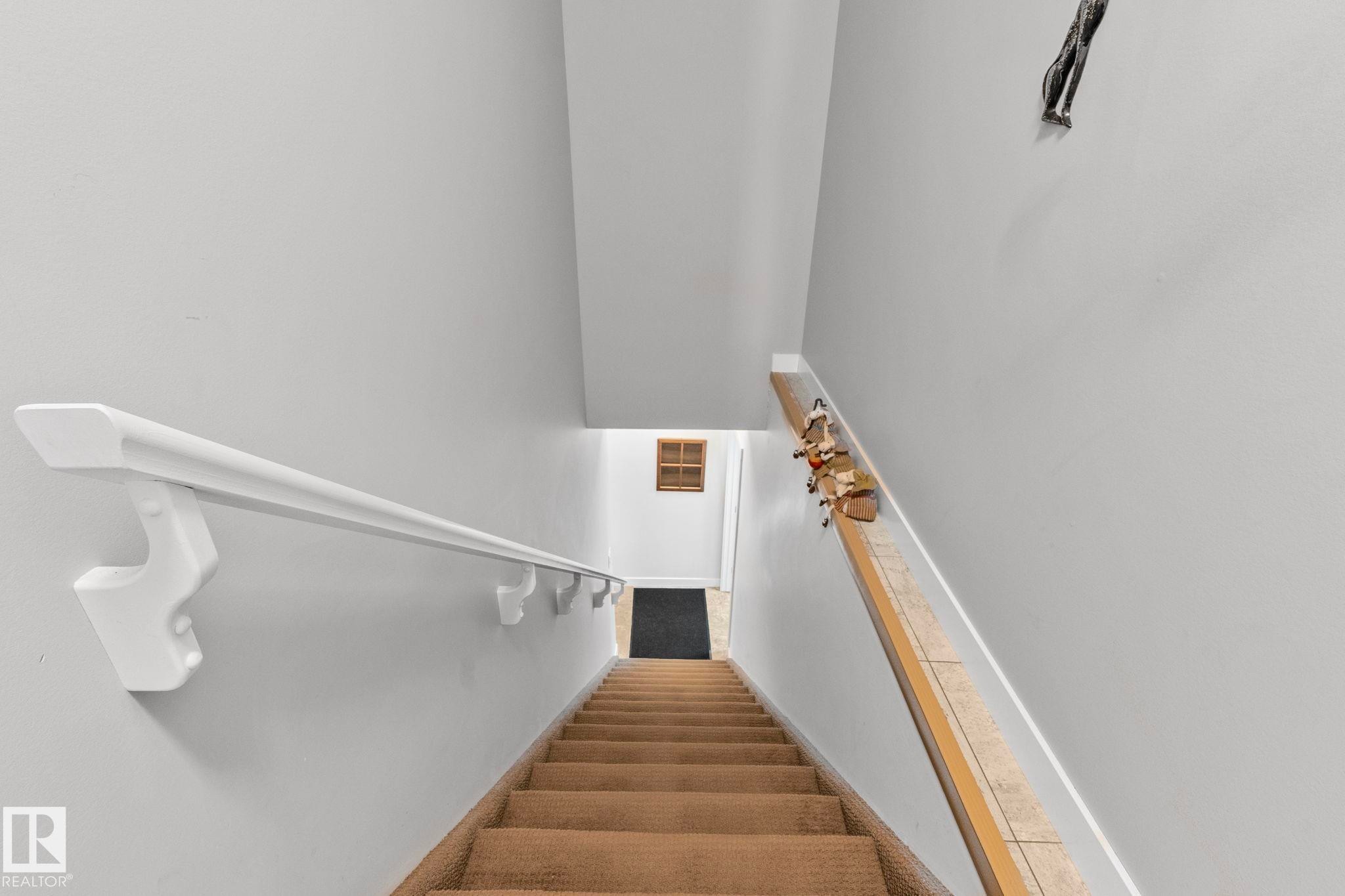 105 Houle Drive, Morinville, AB - Indoor Photo Showing Other Room