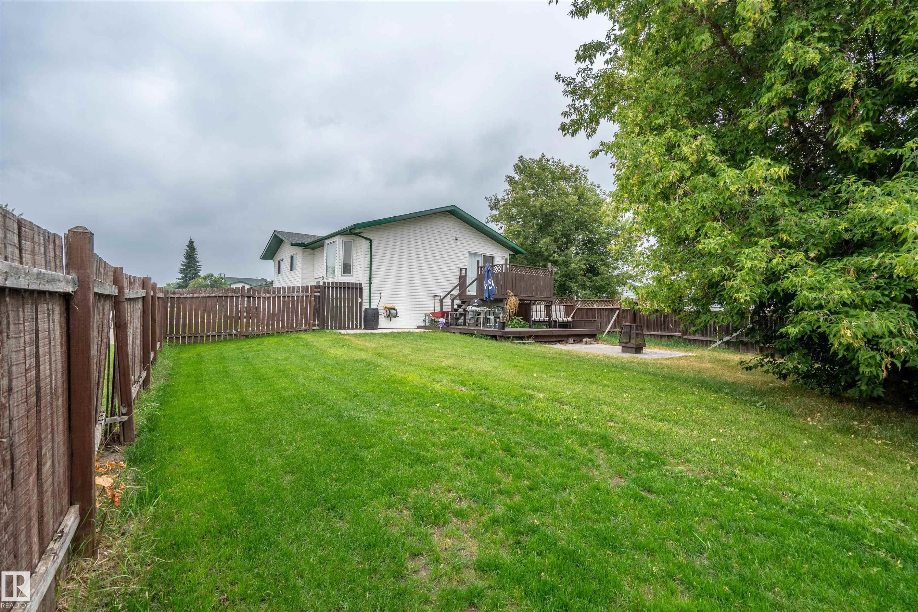 4502 49 Avenue, Cold Lake, AB - Outdoor