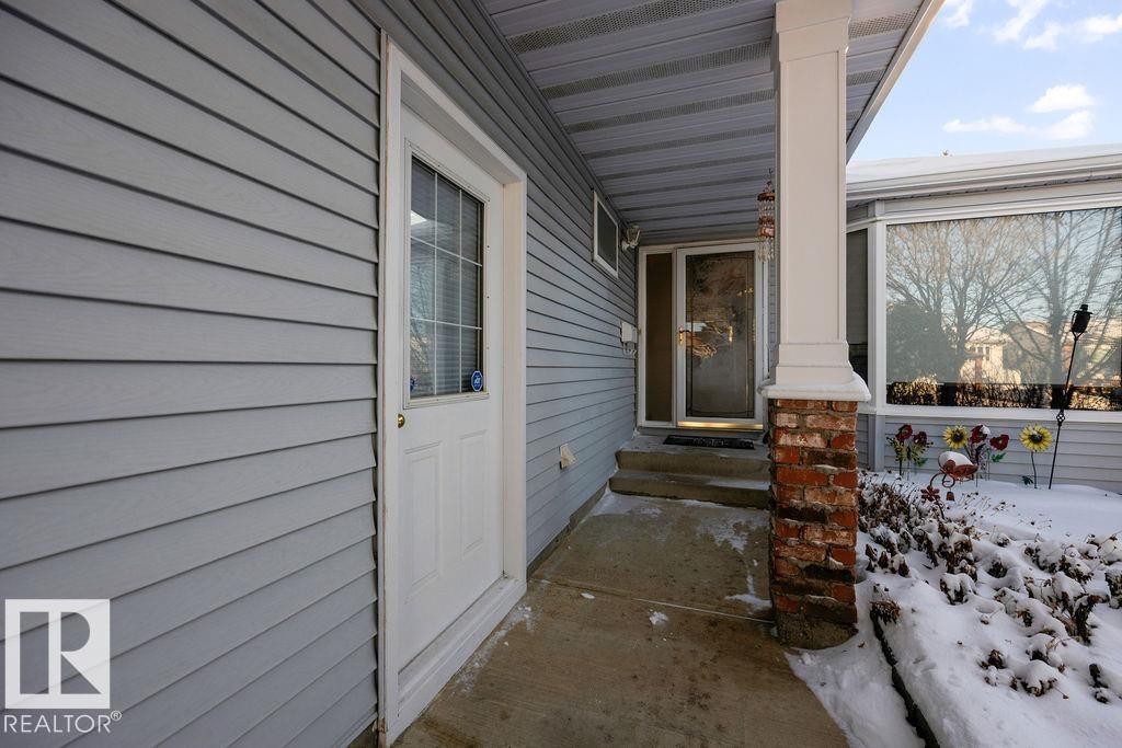 Property entrance - 3011 44A Street, Edmonton, AB - Outdoor