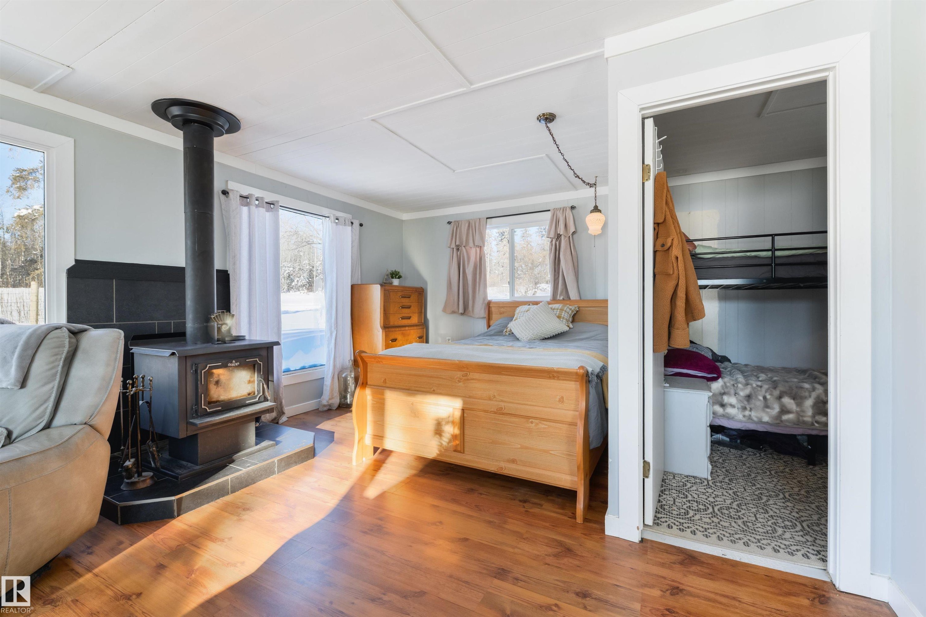 52309 Rge Road 22, Rural Parkland County, AB - Indoor With Fireplace