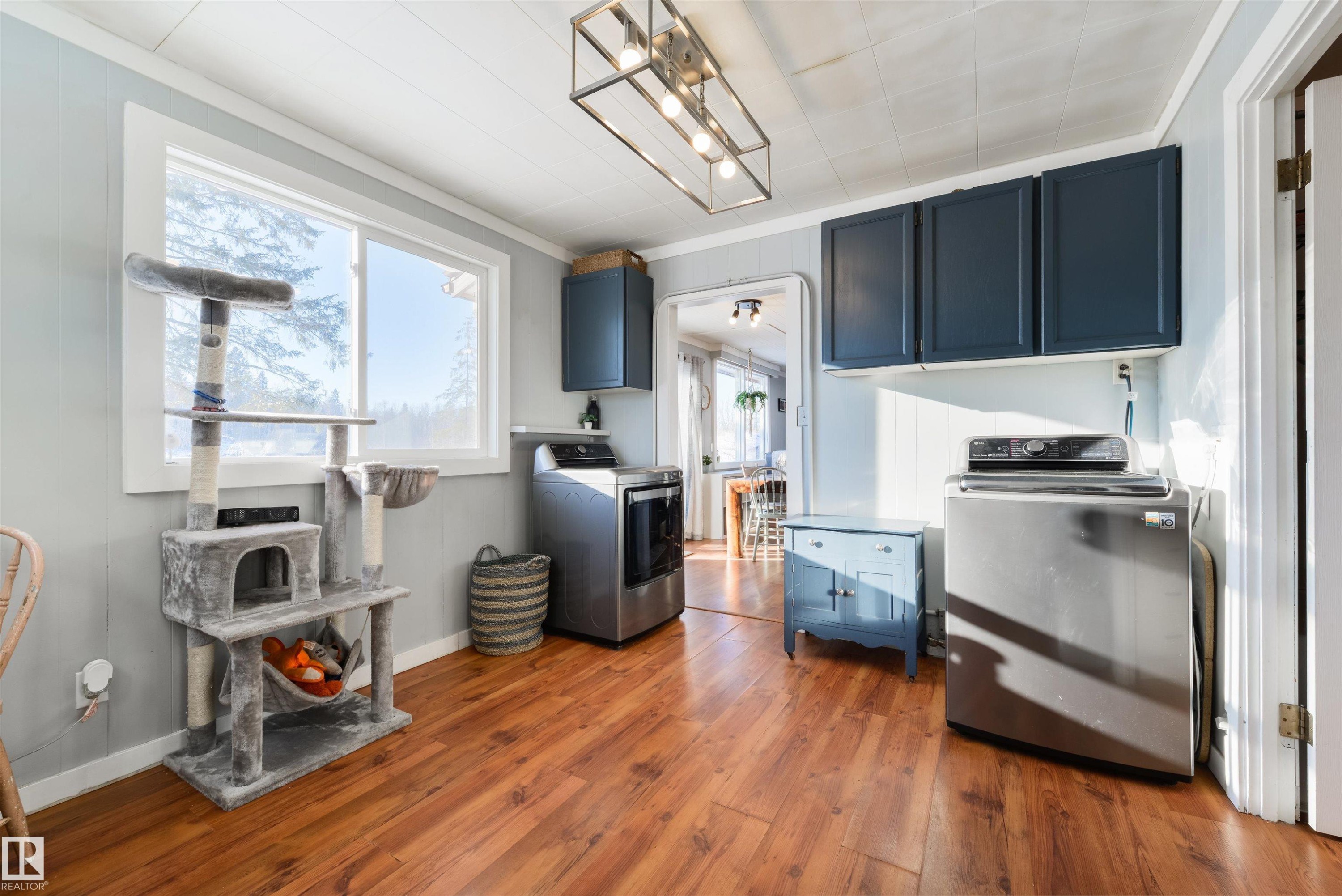 52309 Rge Road 22, Rural Parkland County, AB - Indoor Photo Showing Kitchen