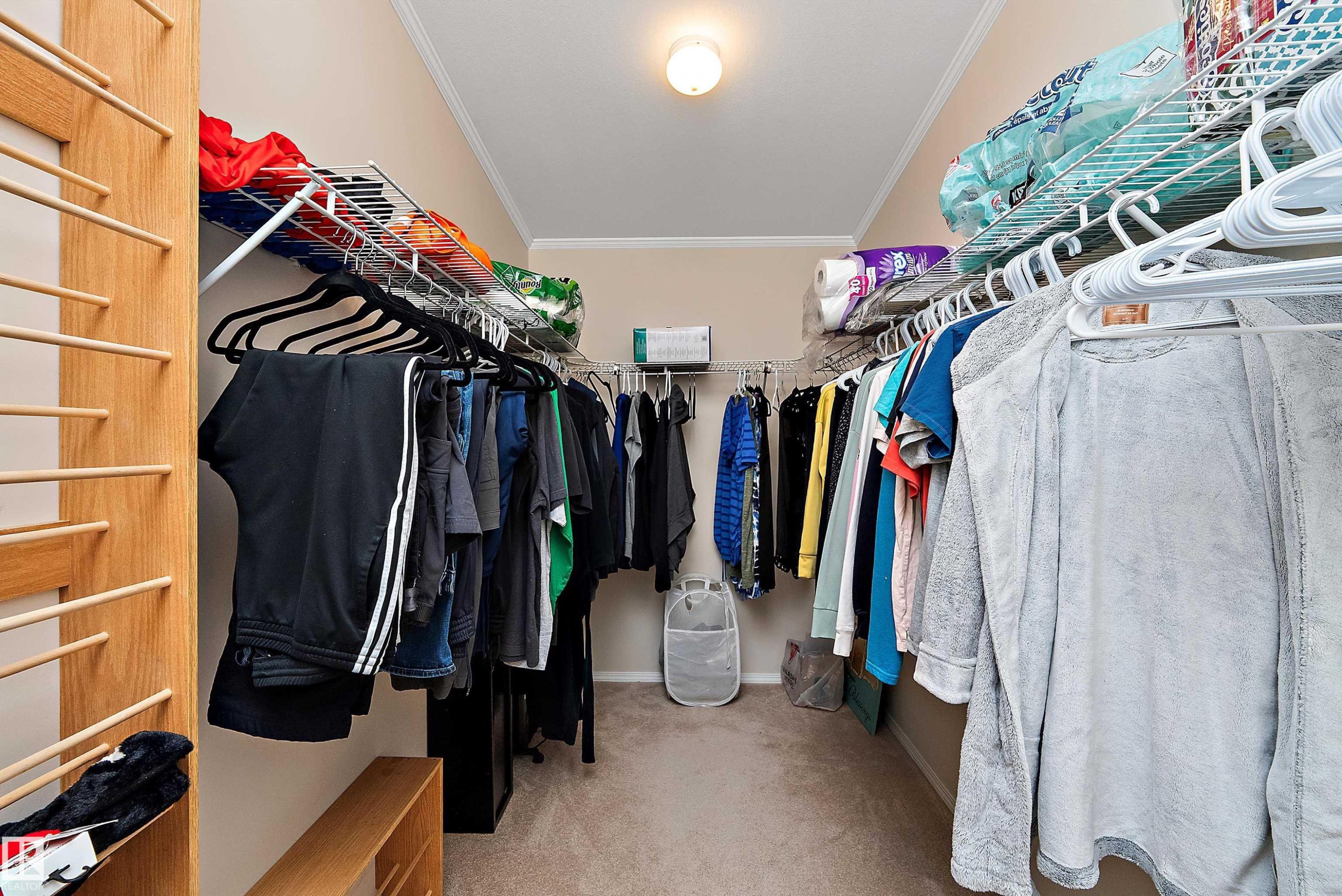 62001 Twp Road 462 A, Rural Wetaskiwin County, AB - Indoor With Storage