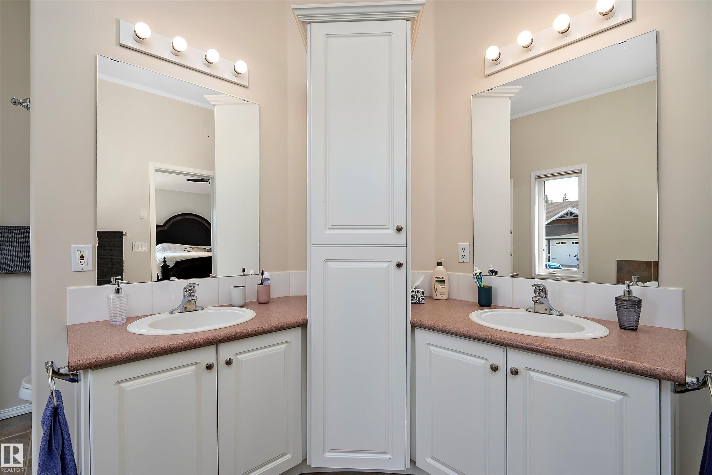 62001 Twp Road 462 A, Rural Wetaskiwin County, AB - Indoor Photo Showing Bathroom