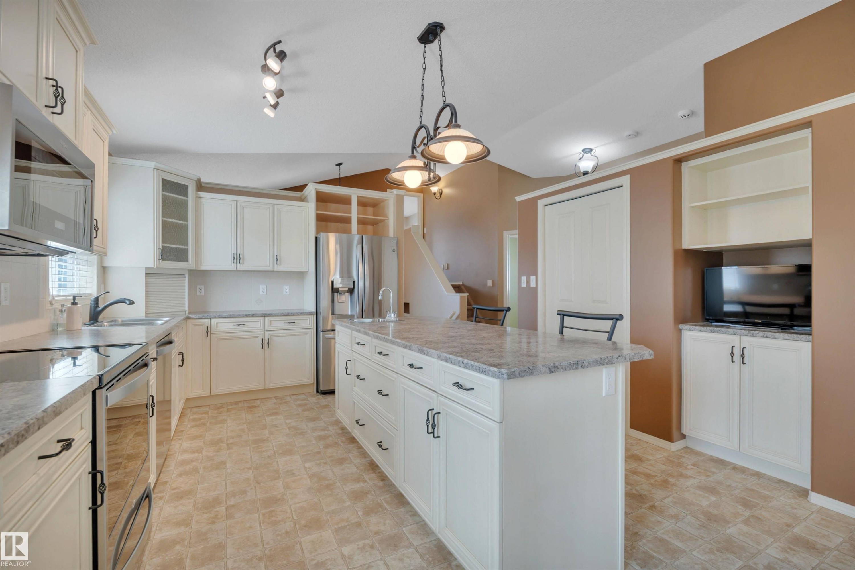3503 20 Street, Edmonton, AB - Indoor Photo Showing Kitchen