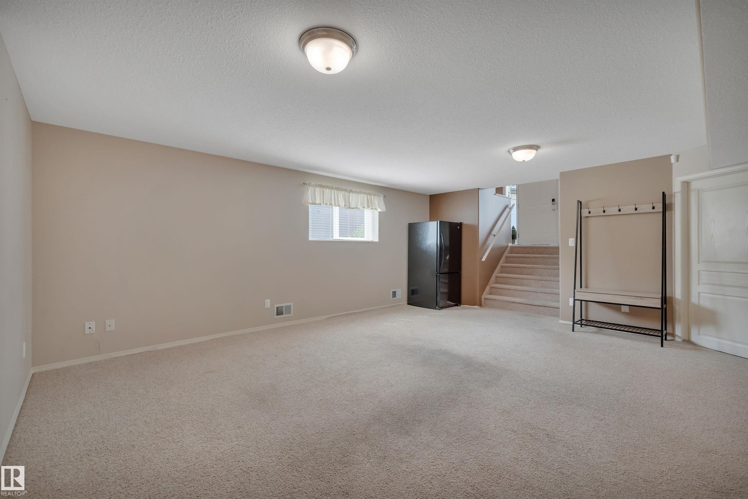 3503 20 Street, Edmonton, AB - Indoor Photo Showing Other Room