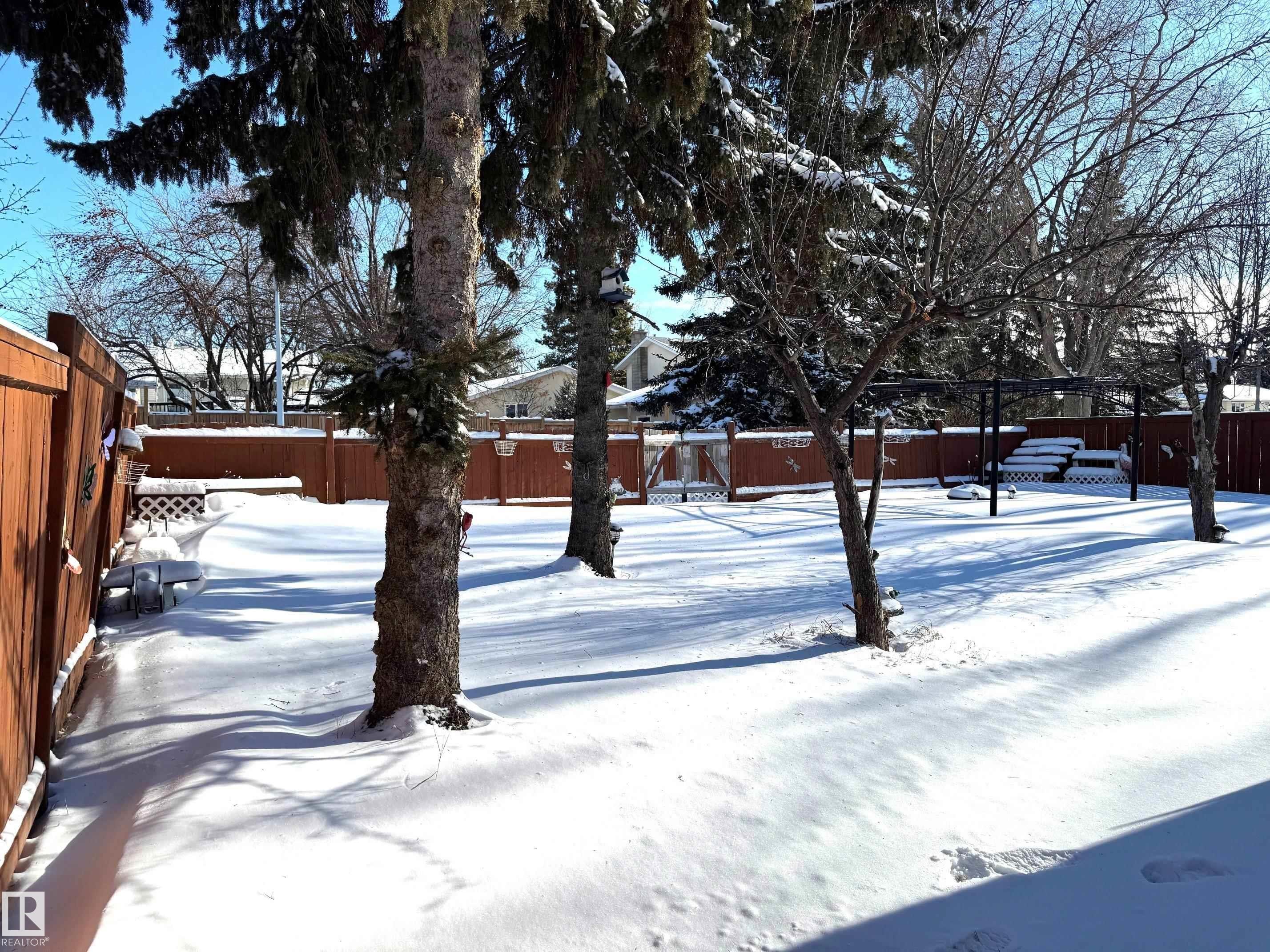 3203 74 Street, Edmonton, AB - Outdoor