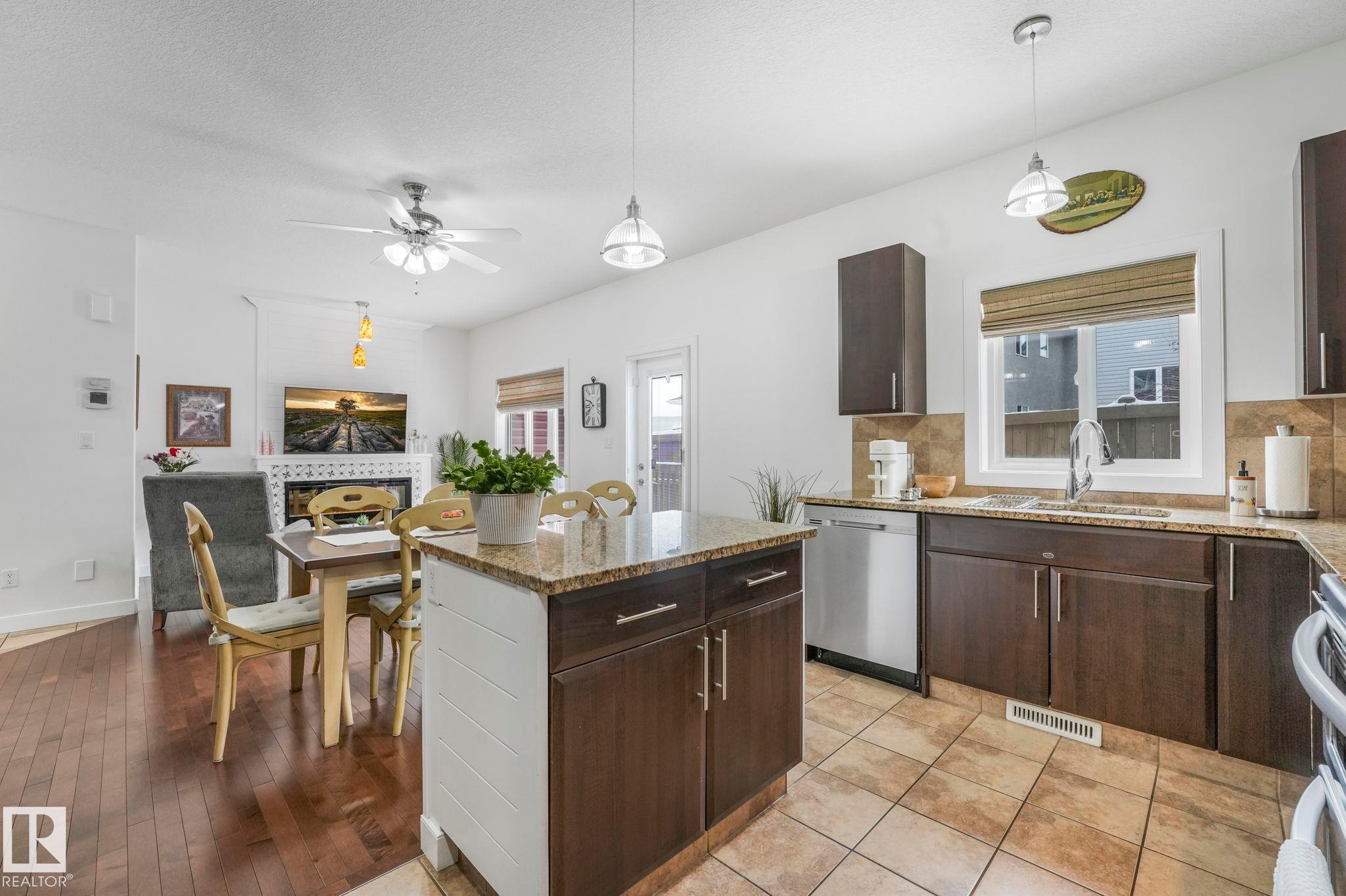 3 450 Mcconachie Way, Edmonton, AB - Indoor