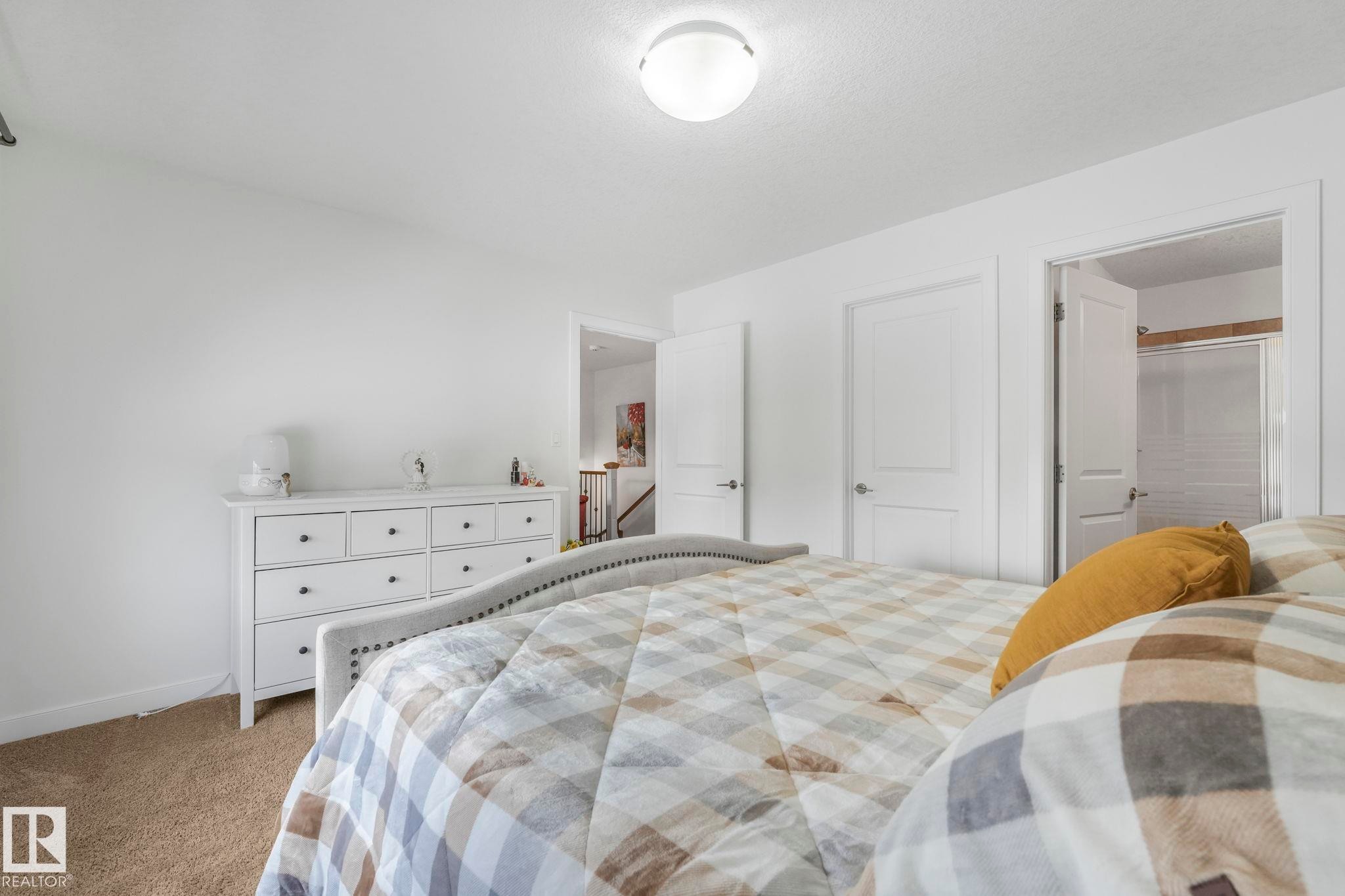 3 450 Mcconachie Way, Edmonton, AB - Indoor Photo Showing Bedroom