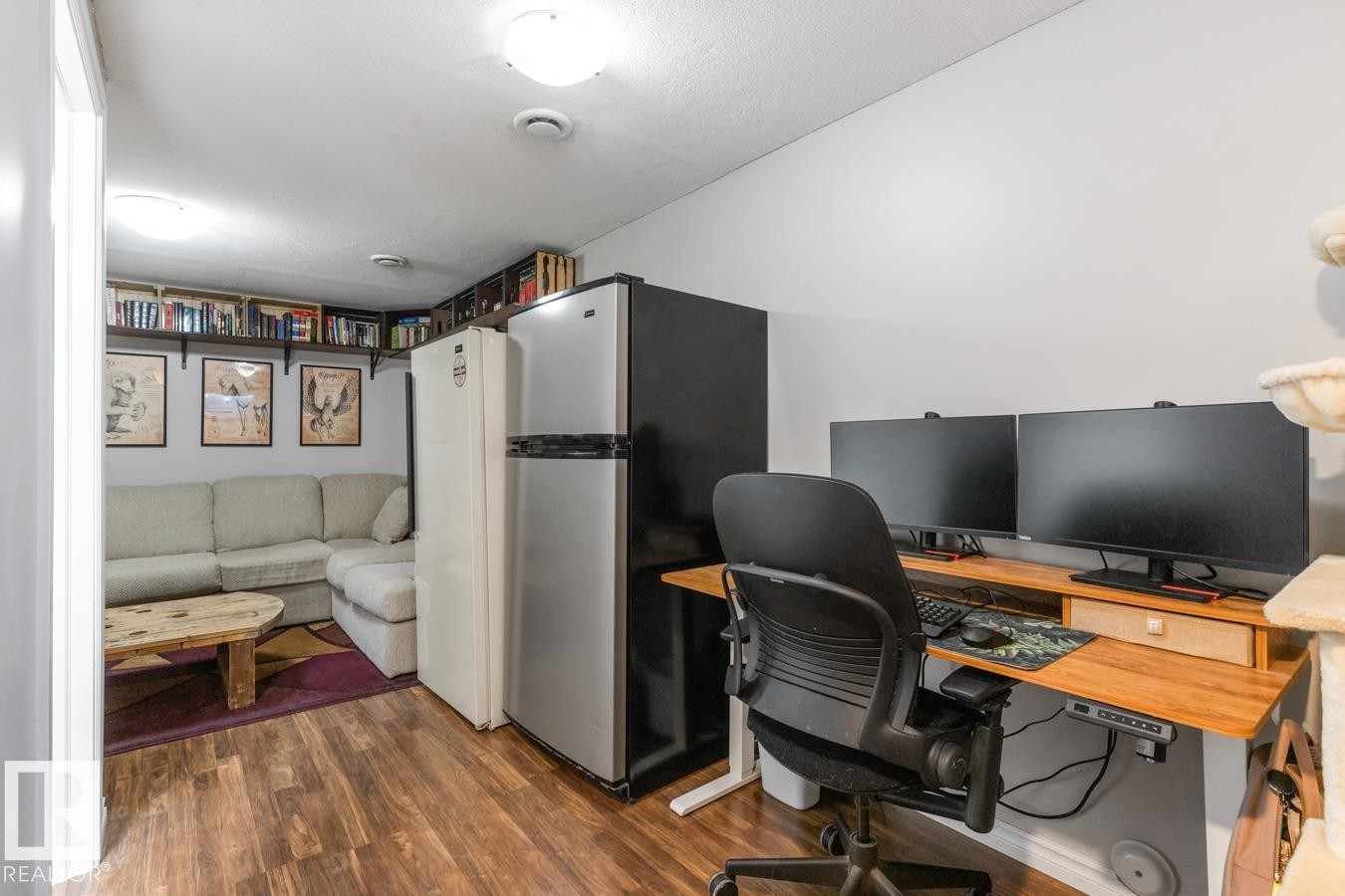 3820 53 Street, Gibbons, AB - Indoor Photo Showing Office