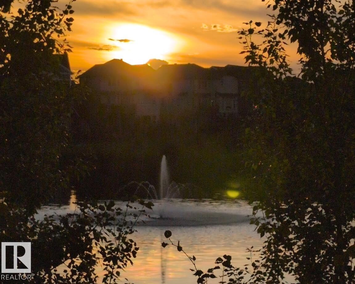 Beautiful sunset view in the summer months. - 1909 Davidson Wynd, Edmonton, AB - Outdoor With View