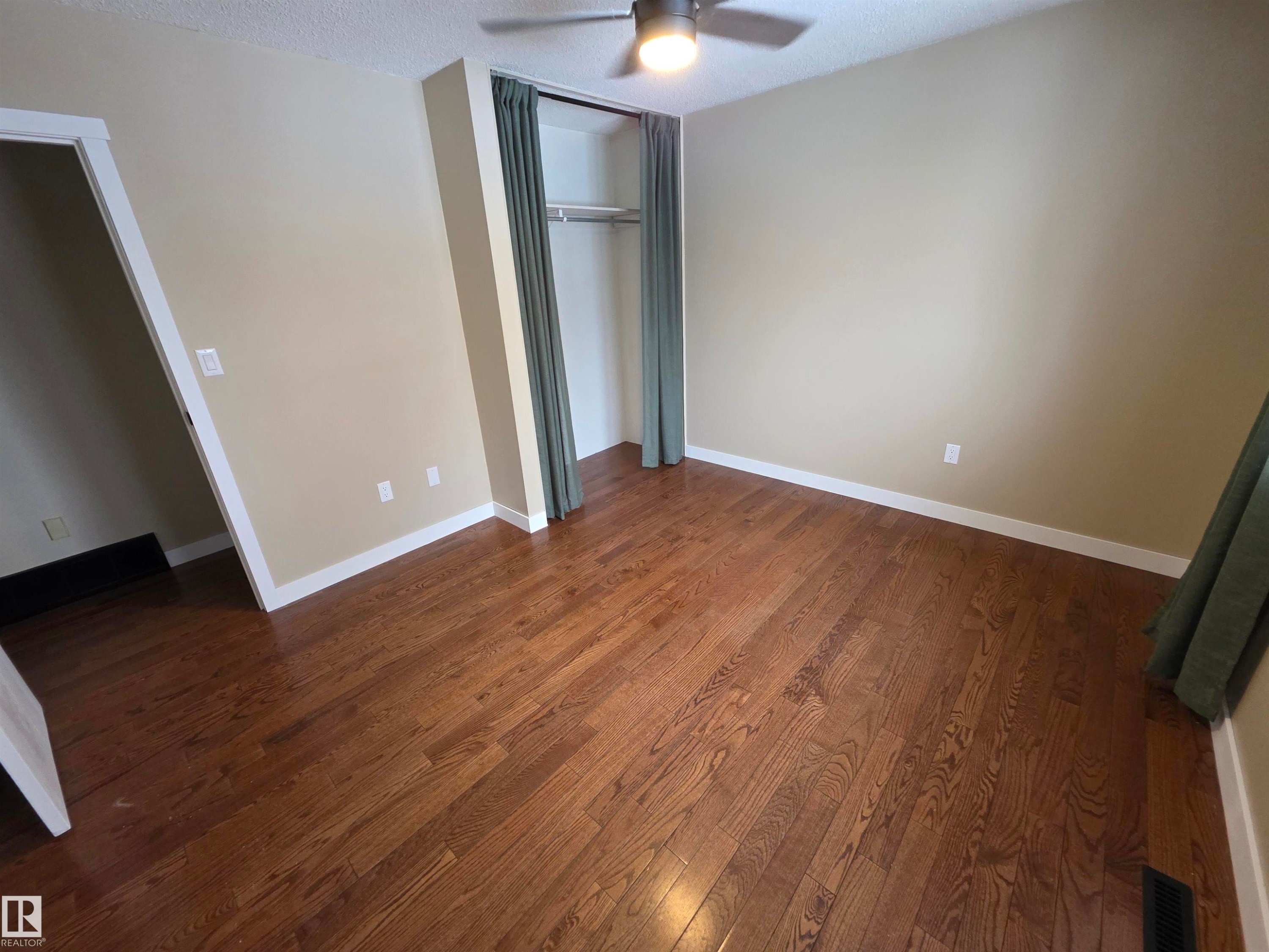 5213 46 Avenue, Drayton Valley, AB - Indoor Photo Showing Other Room