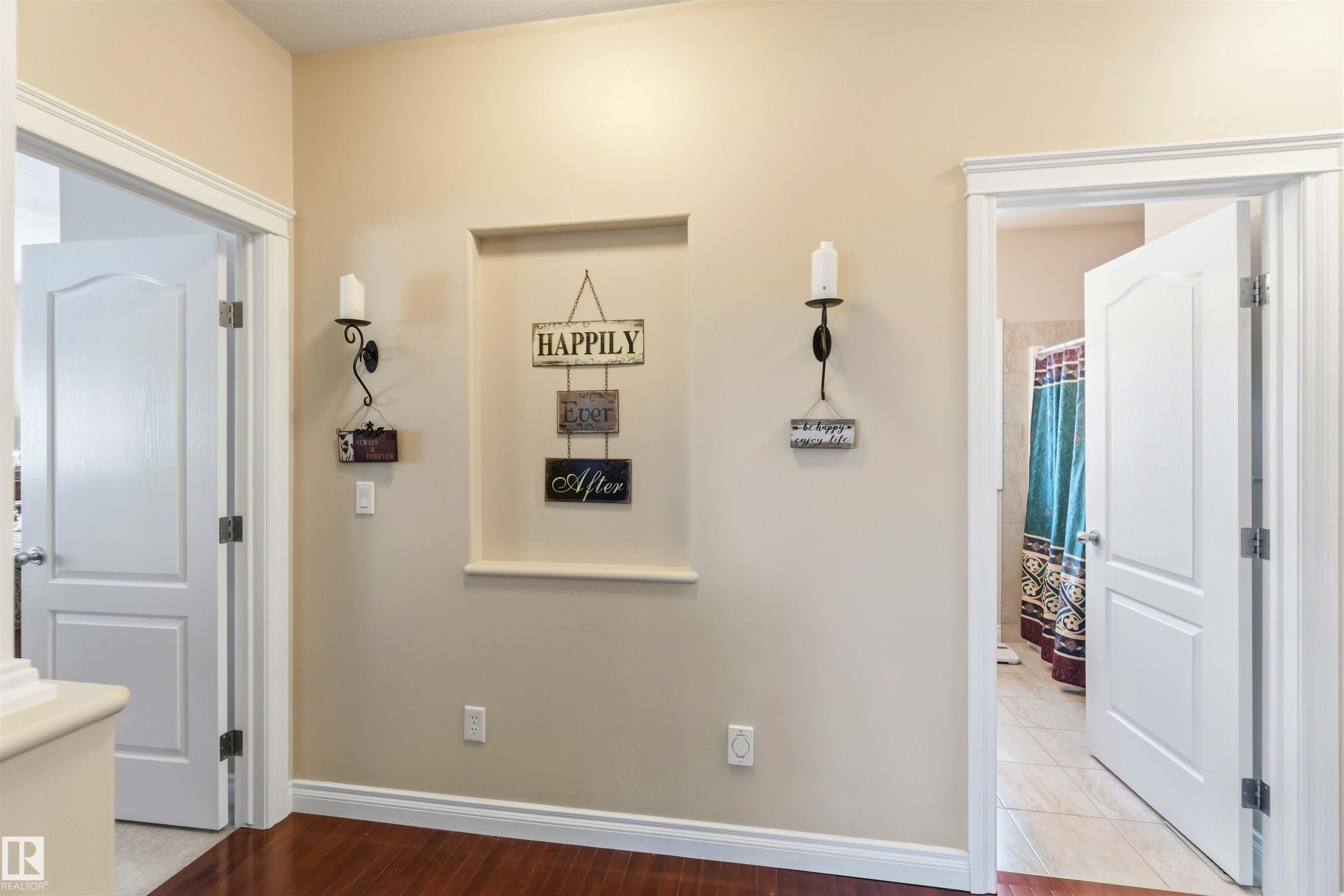 40 Landing Trails Drive, Gibbons, AB - Indoor Photo Showing Other Room