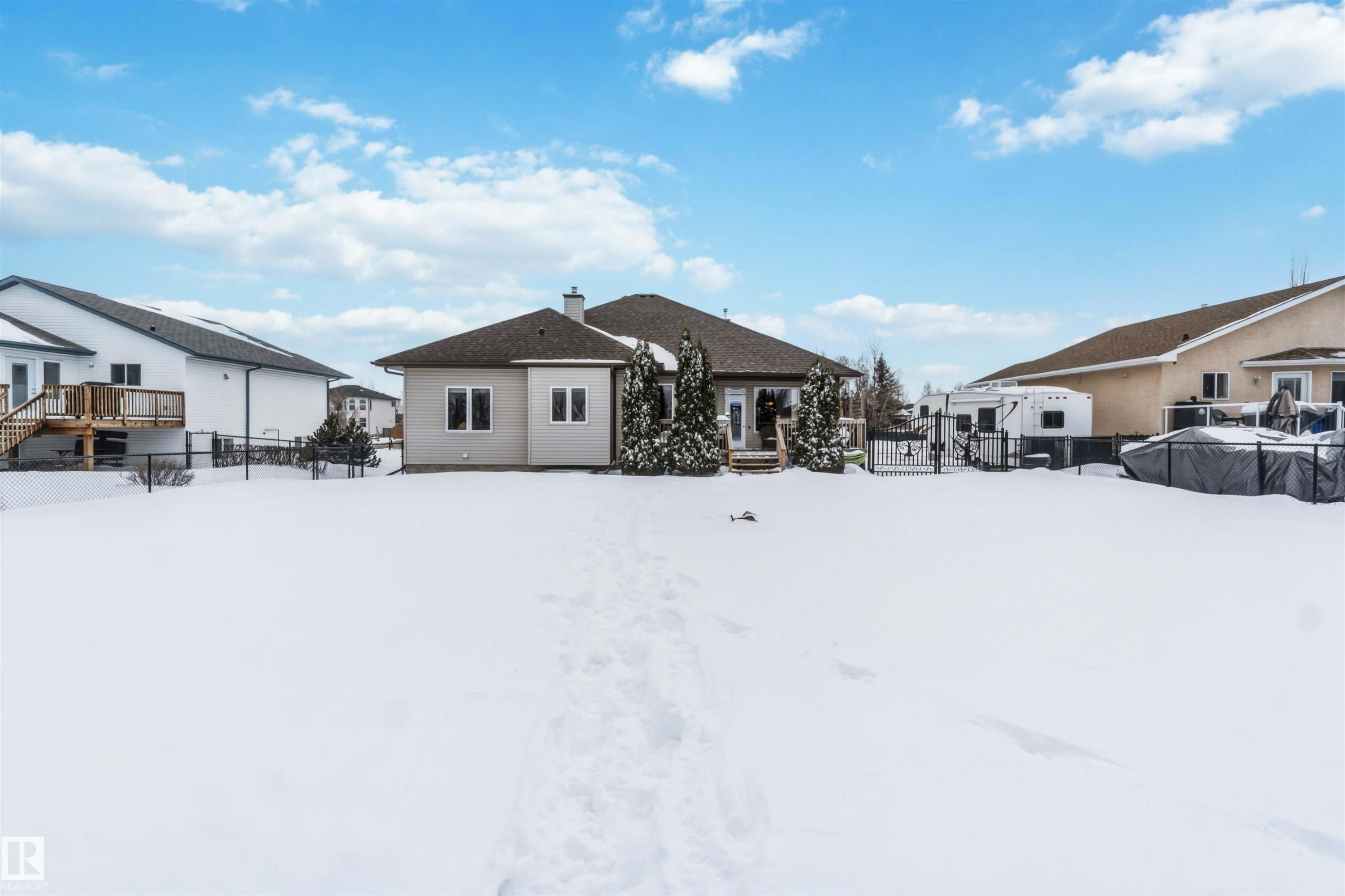 40 Landing Trails Drive, Gibbons, AB - Outdoor