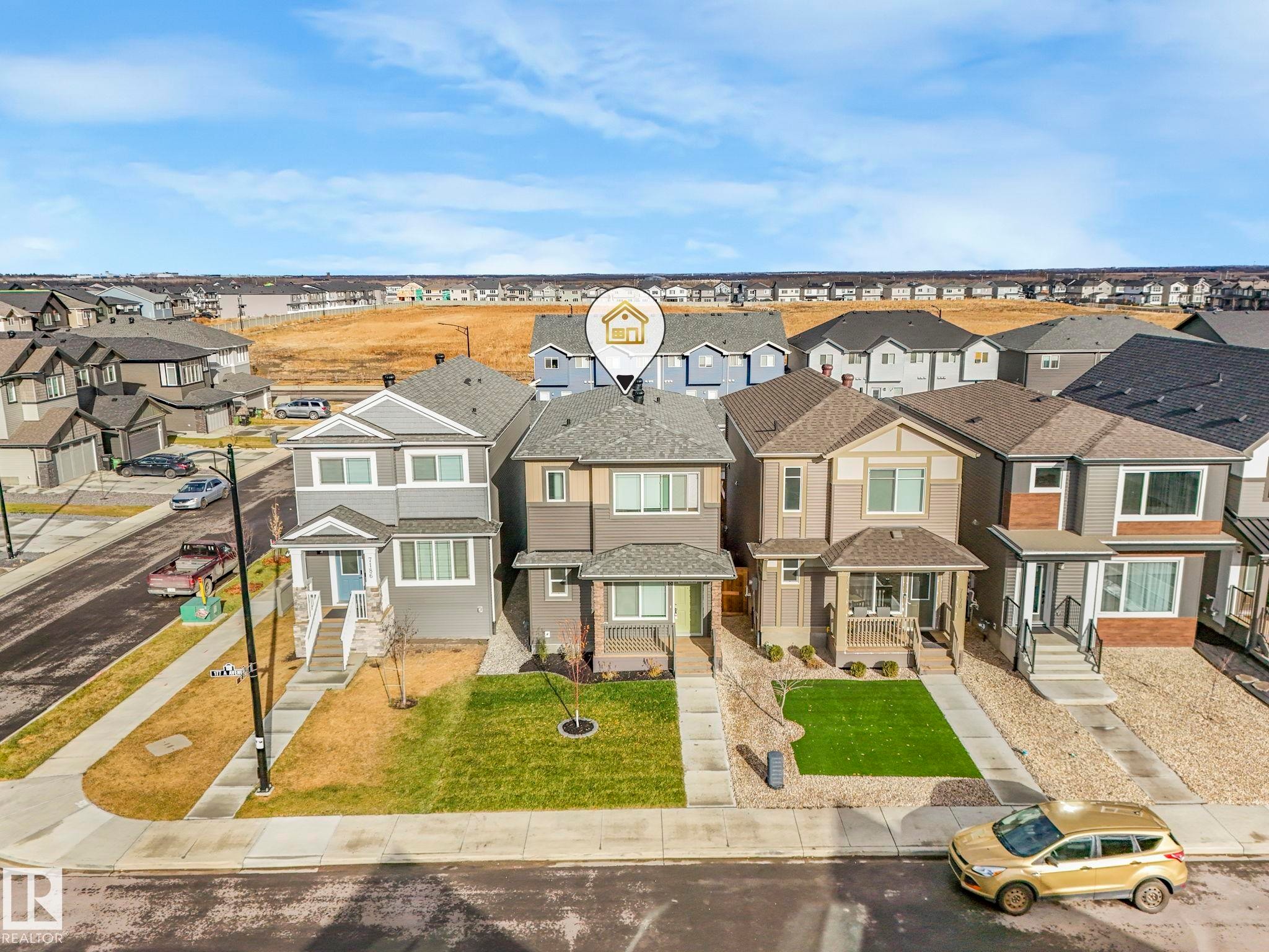 7182 177A Avenue, Edmonton, AB - Outdoor With Facade