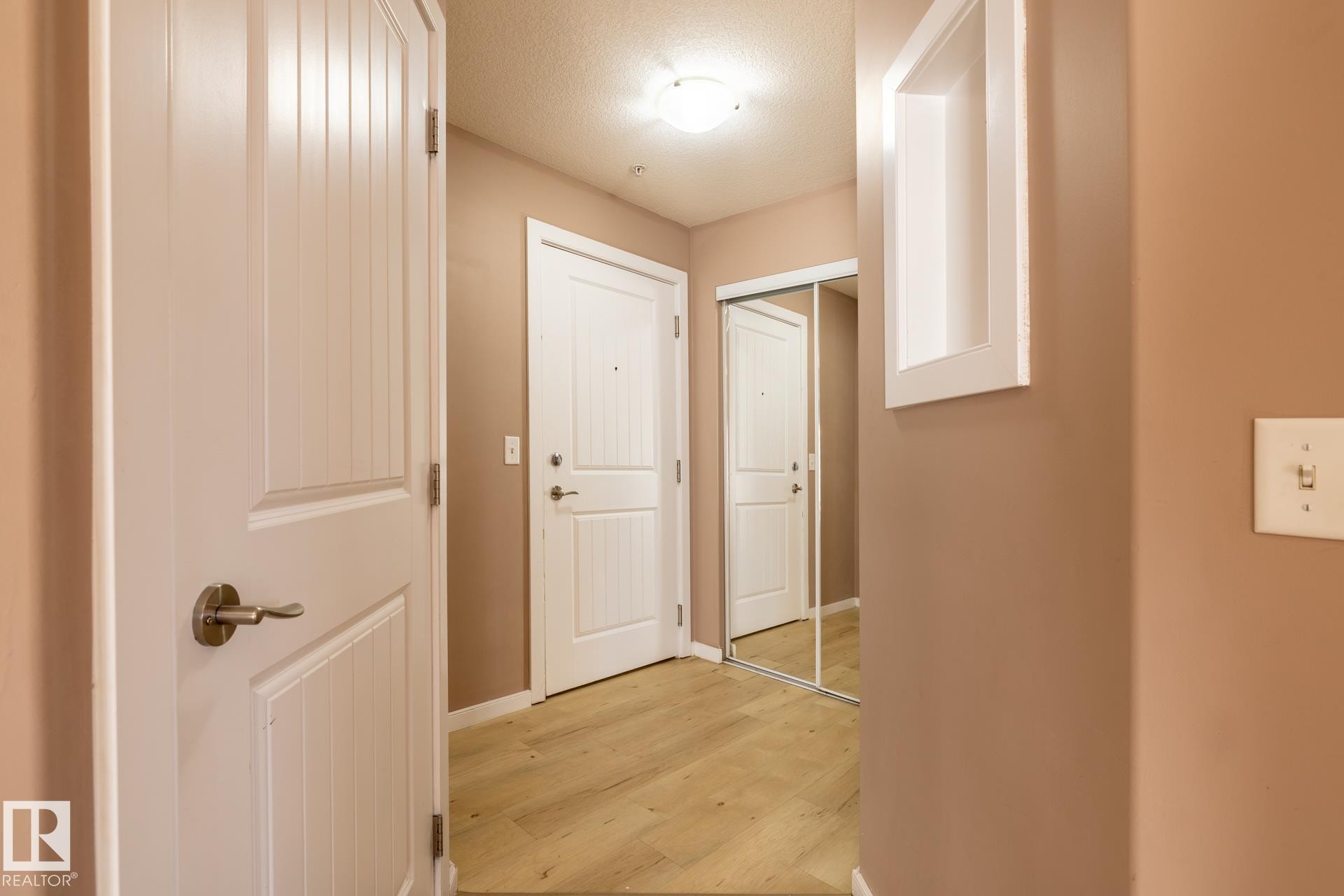 317 240 Spruce Ridge Road, Spruce Grove, AB - Indoor Photo Showing Other Room