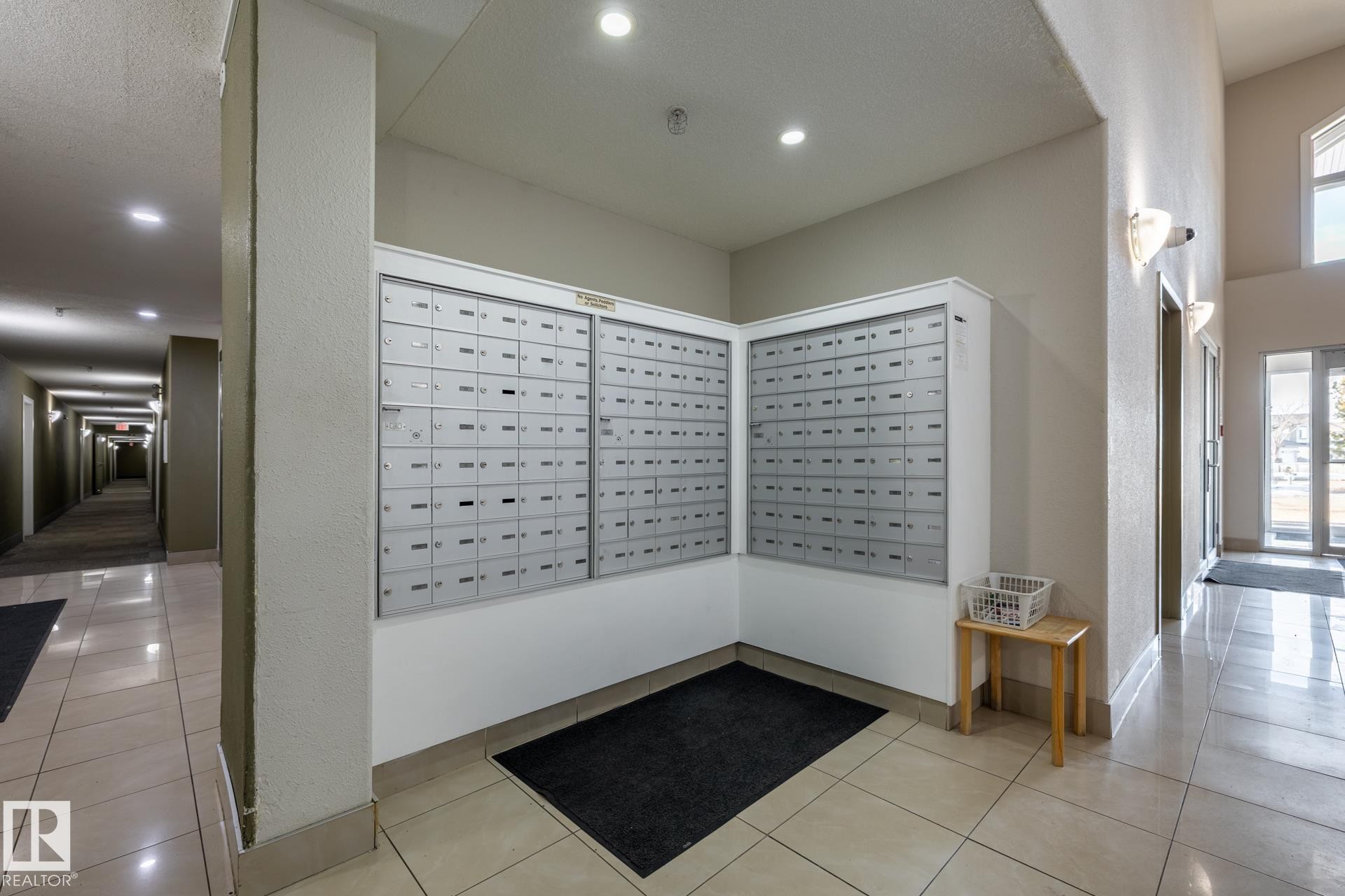 317 240 Spruce Ridge Road, Spruce Grove, AB - Indoor Photo Showing Other Room