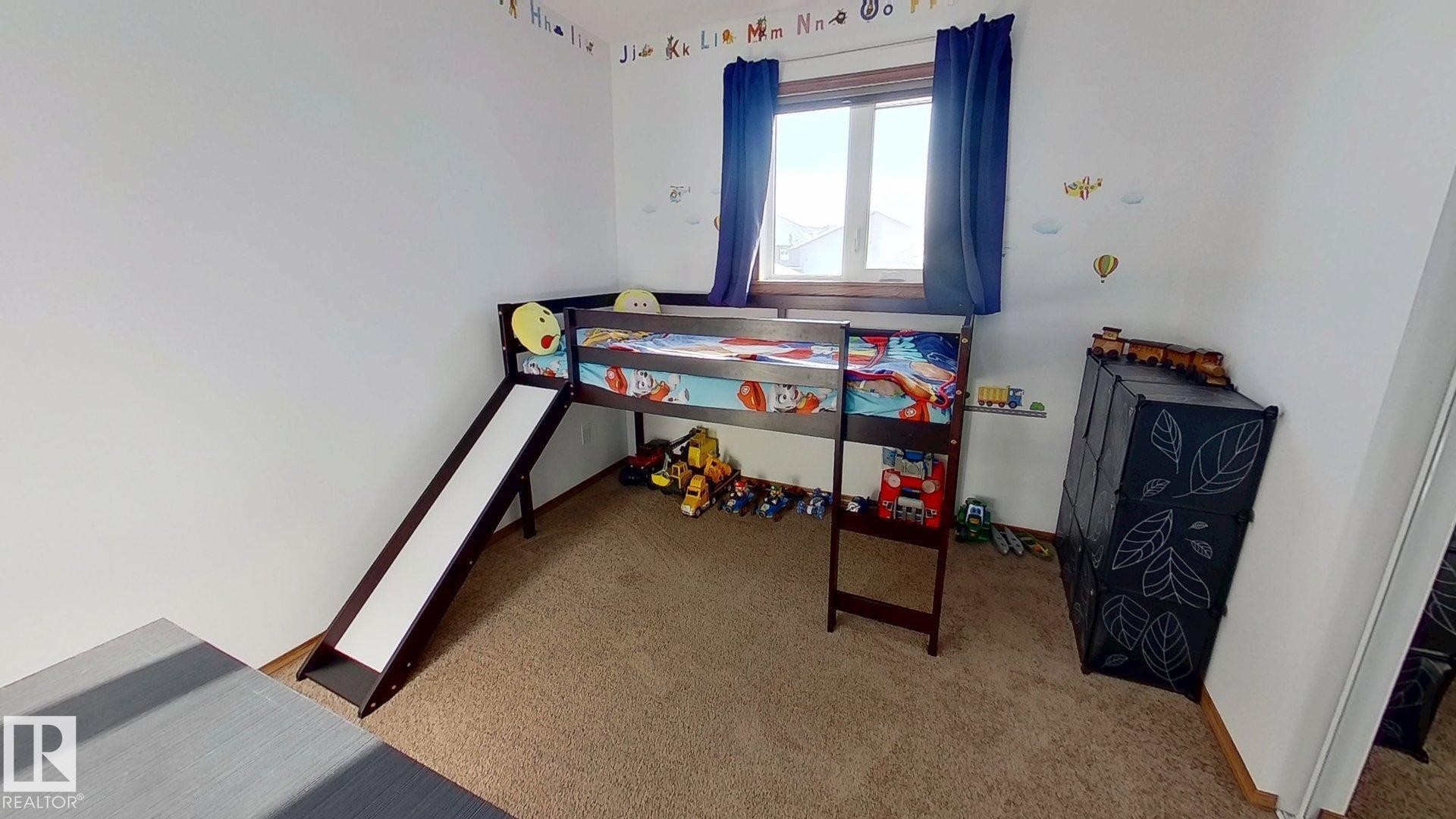 5322 55 Avenue, Bashaw, AB - Indoor