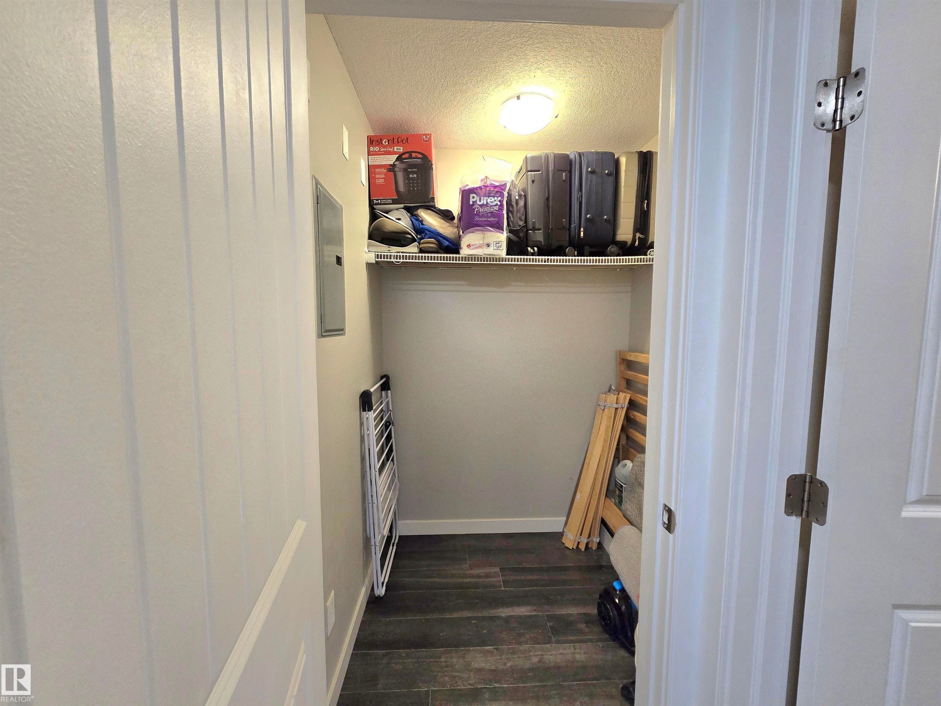 204 240 Spruce Ridge Road, Spruce Grove, AB - Indoor Photo Showing Other Room